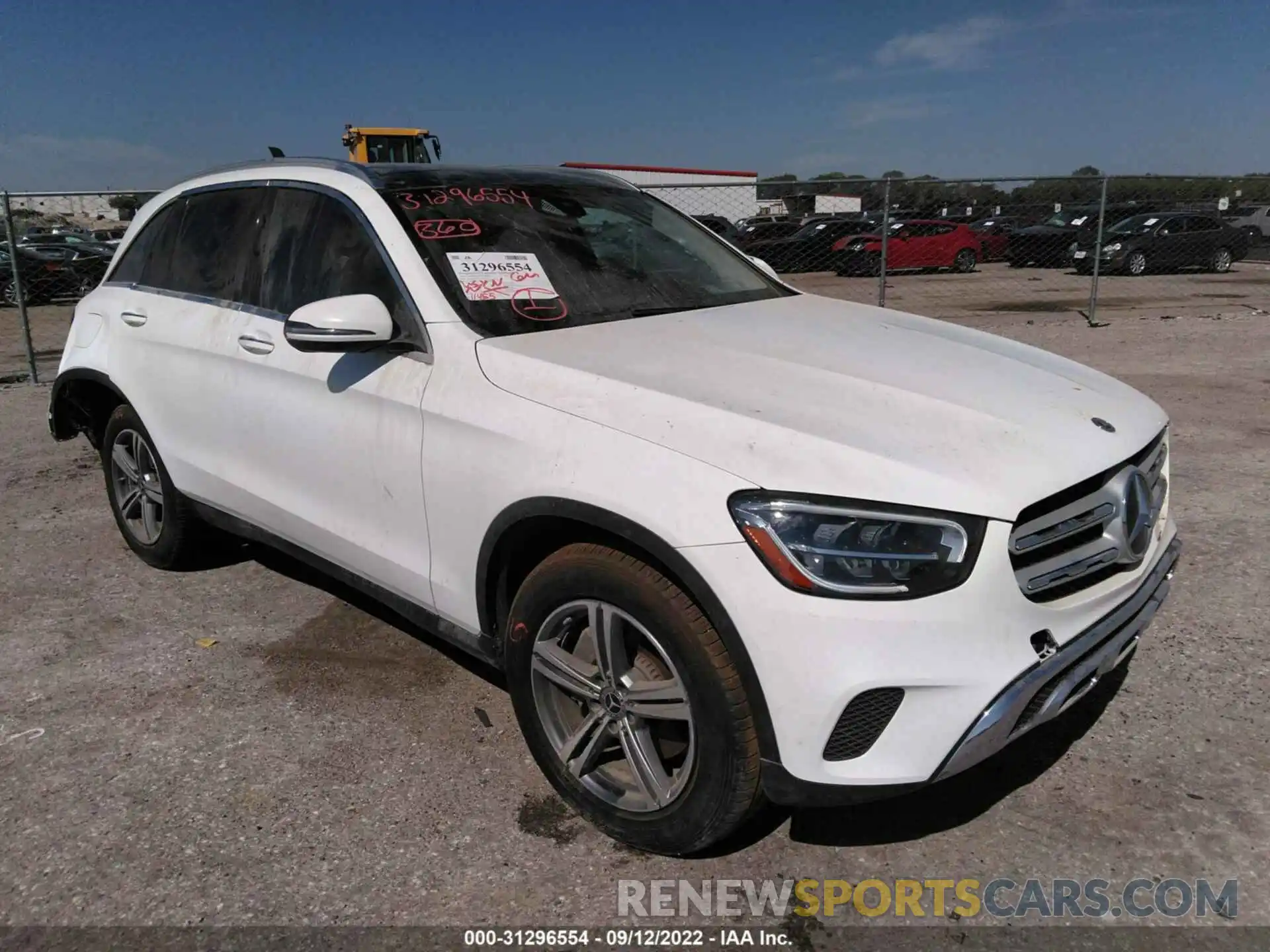 1 Photograph of a damaged car W1N0G8EB5LF862838 MERCEDES-BENZ GLC 2020