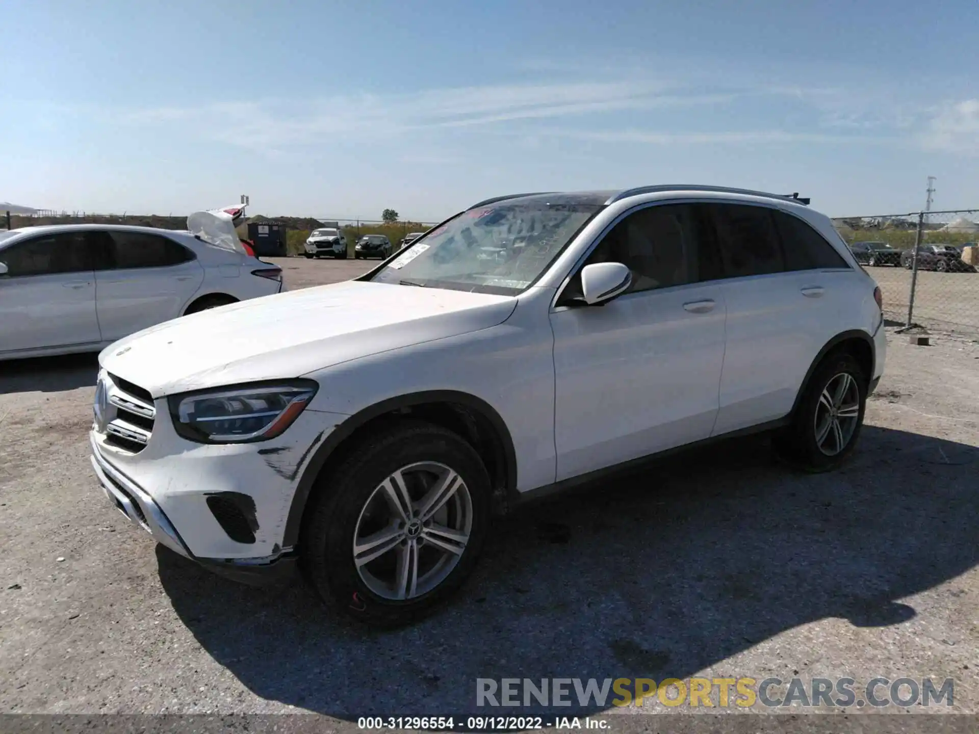 2 Photograph of a damaged car W1N0G8EB5LF862838 MERCEDES-BENZ GLC 2020