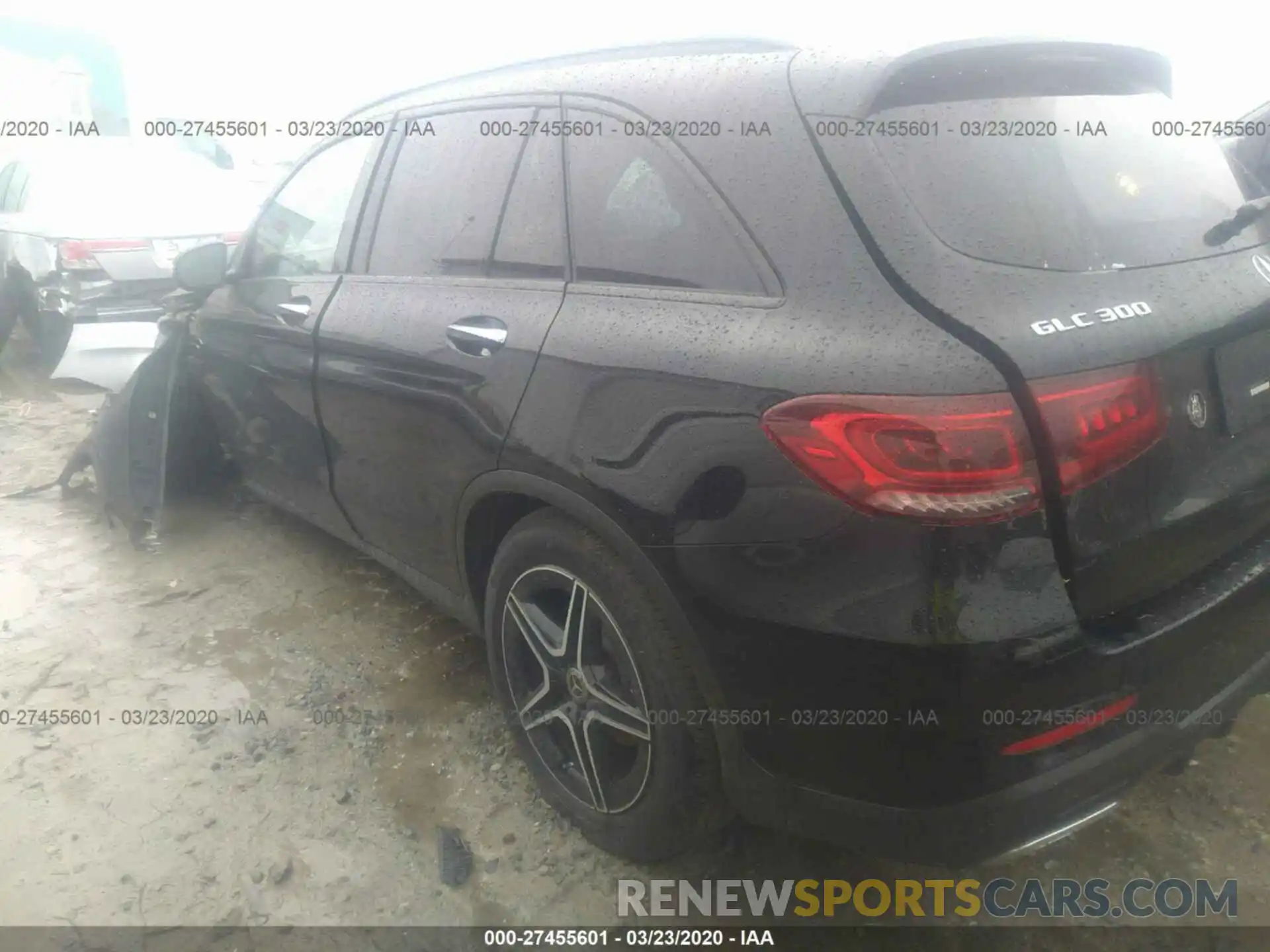 3 Photograph of a damaged car W1N0G8EB6LF757385 MERCEDES-BENZ GLC 2020