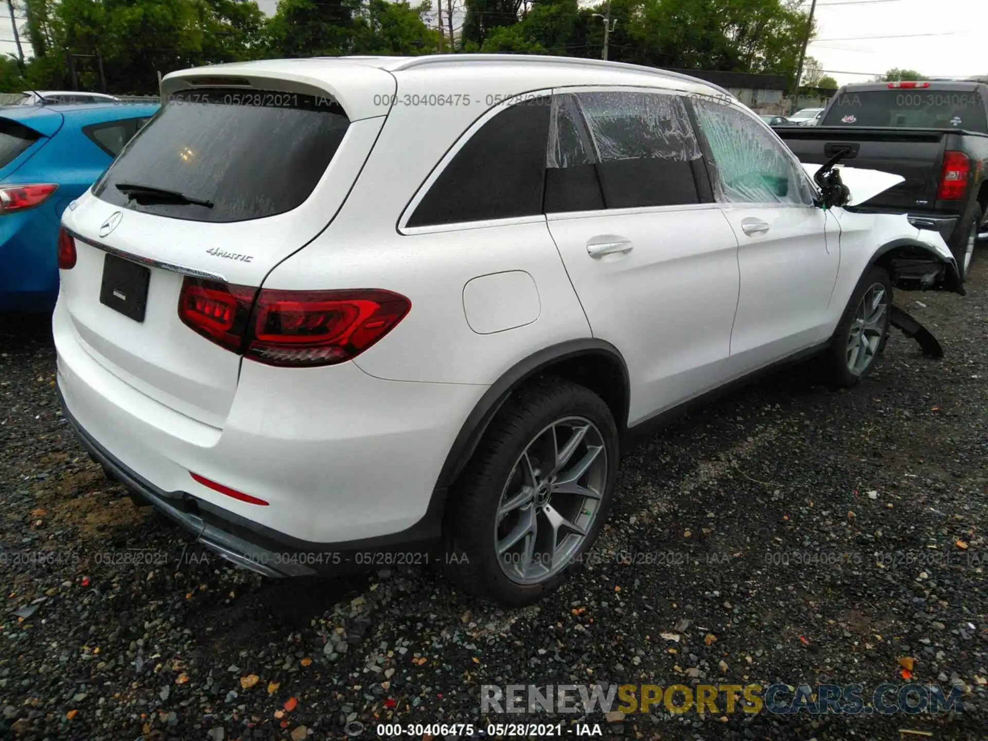 4 Photograph of a damaged car W1N0G8EB6LF810926 MERCEDES-BENZ GLC 2020