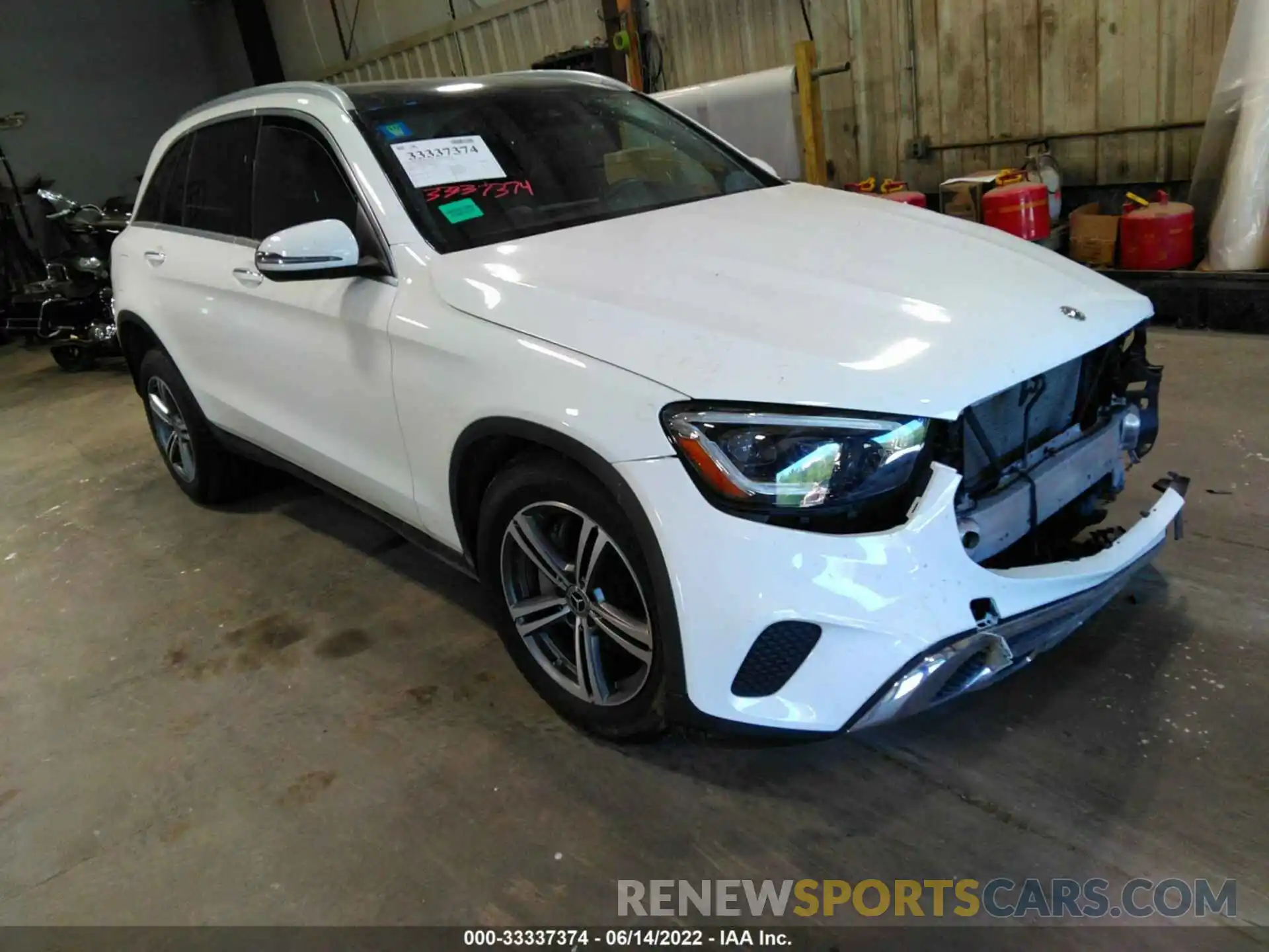 1 Photograph of a damaged car W1N0G8EBXLF800609 MERCEDES-BENZ GLC 2020