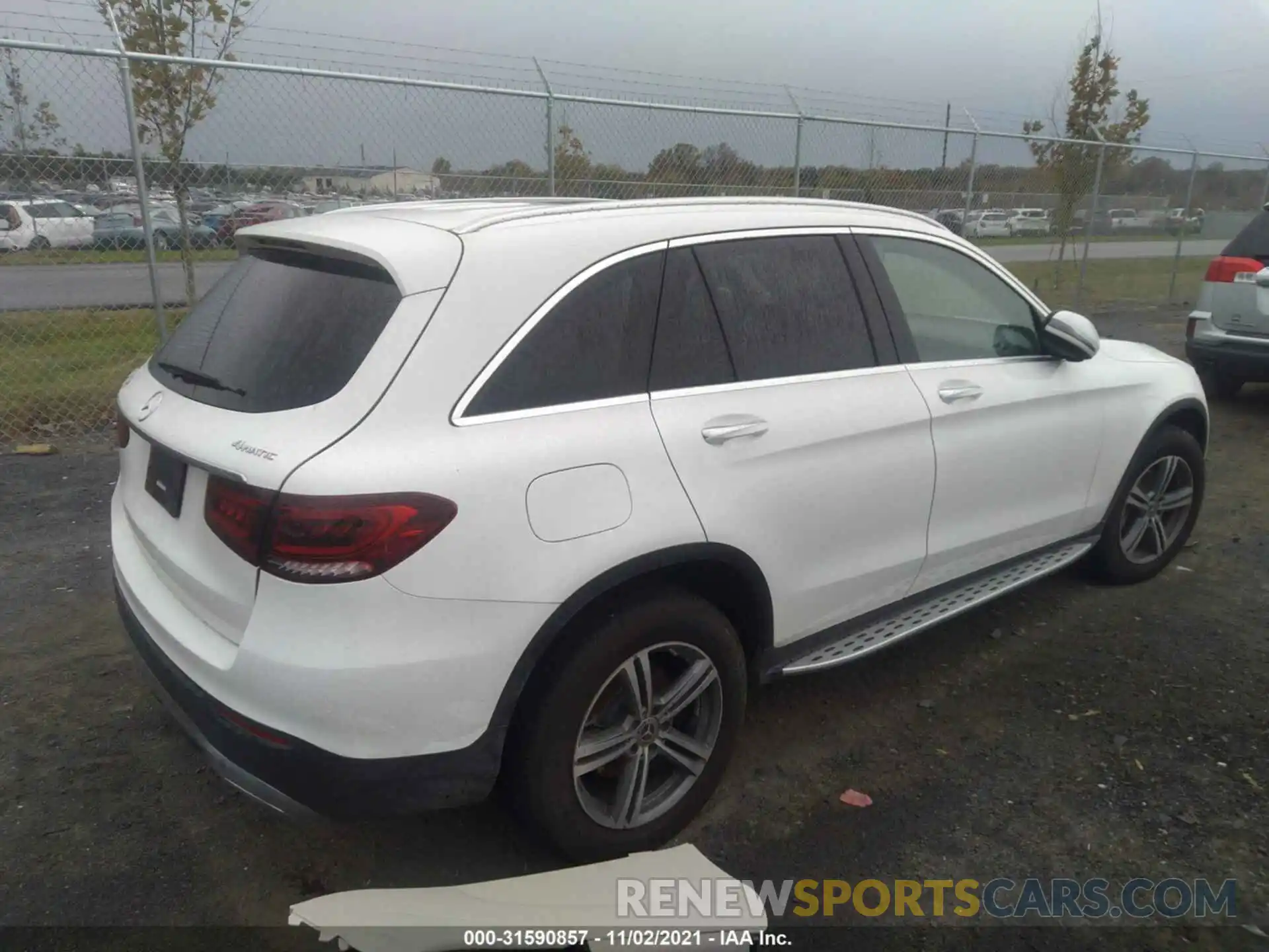 4 Photograph of a damaged car W1N0G8EBXLF865556 MERCEDES-BENZ GLC 2020