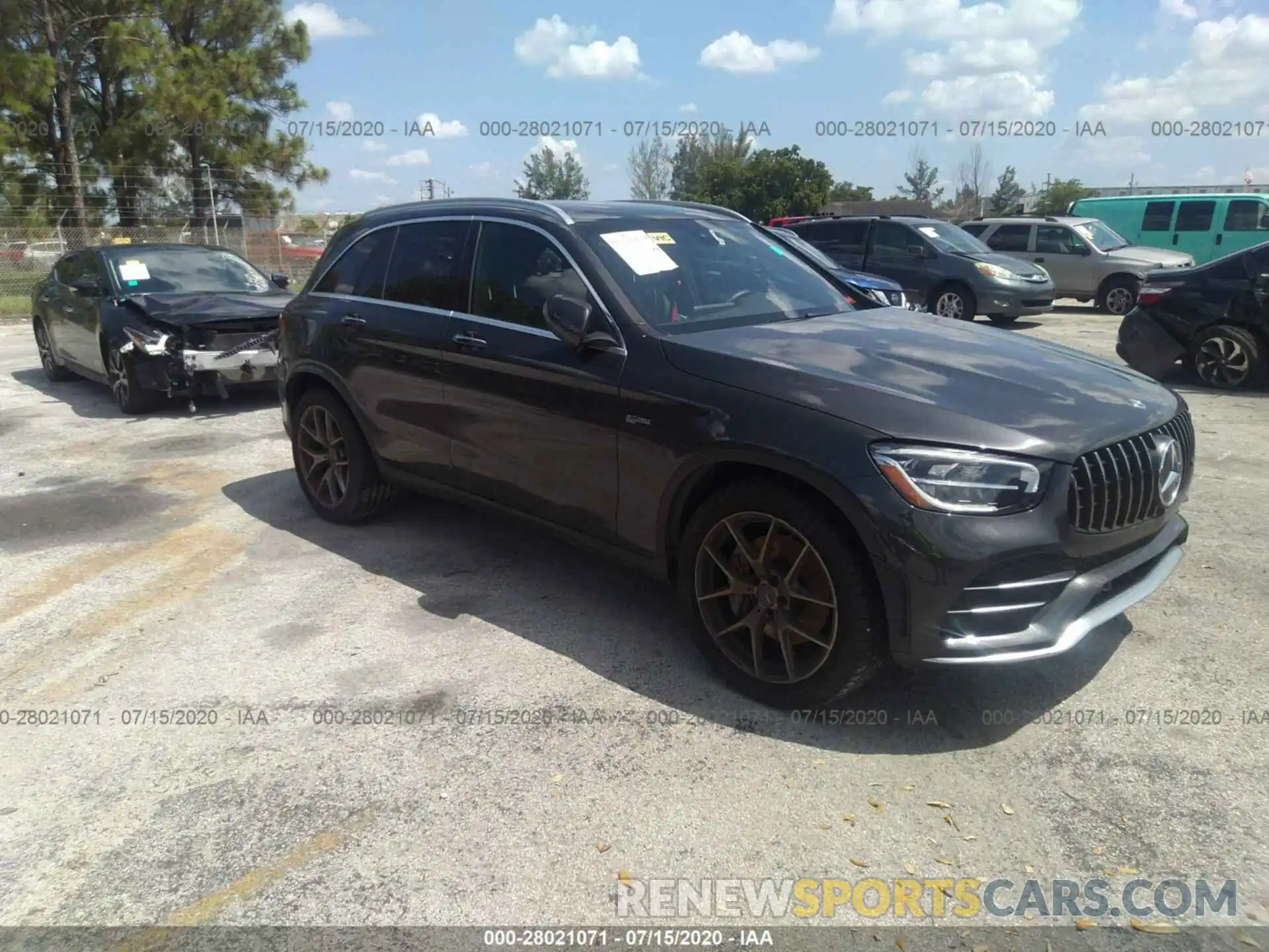 1 Photograph of a damaged car WDC0G6EB0LF734898 MERCEDES-BENZ GLC 2020