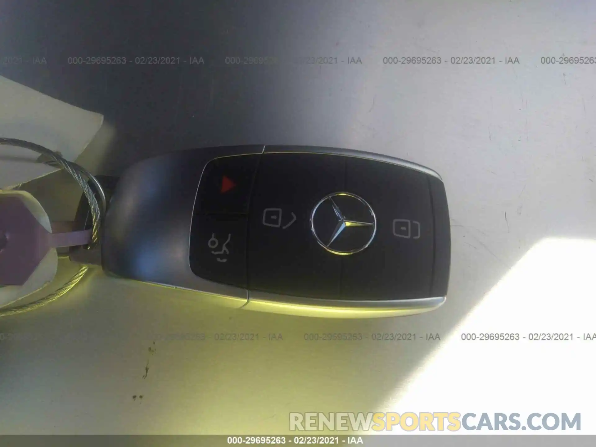 11 Photograph of a damaged car WDC0G8DB2LF676984 MERCEDES-BENZ GLC 2020