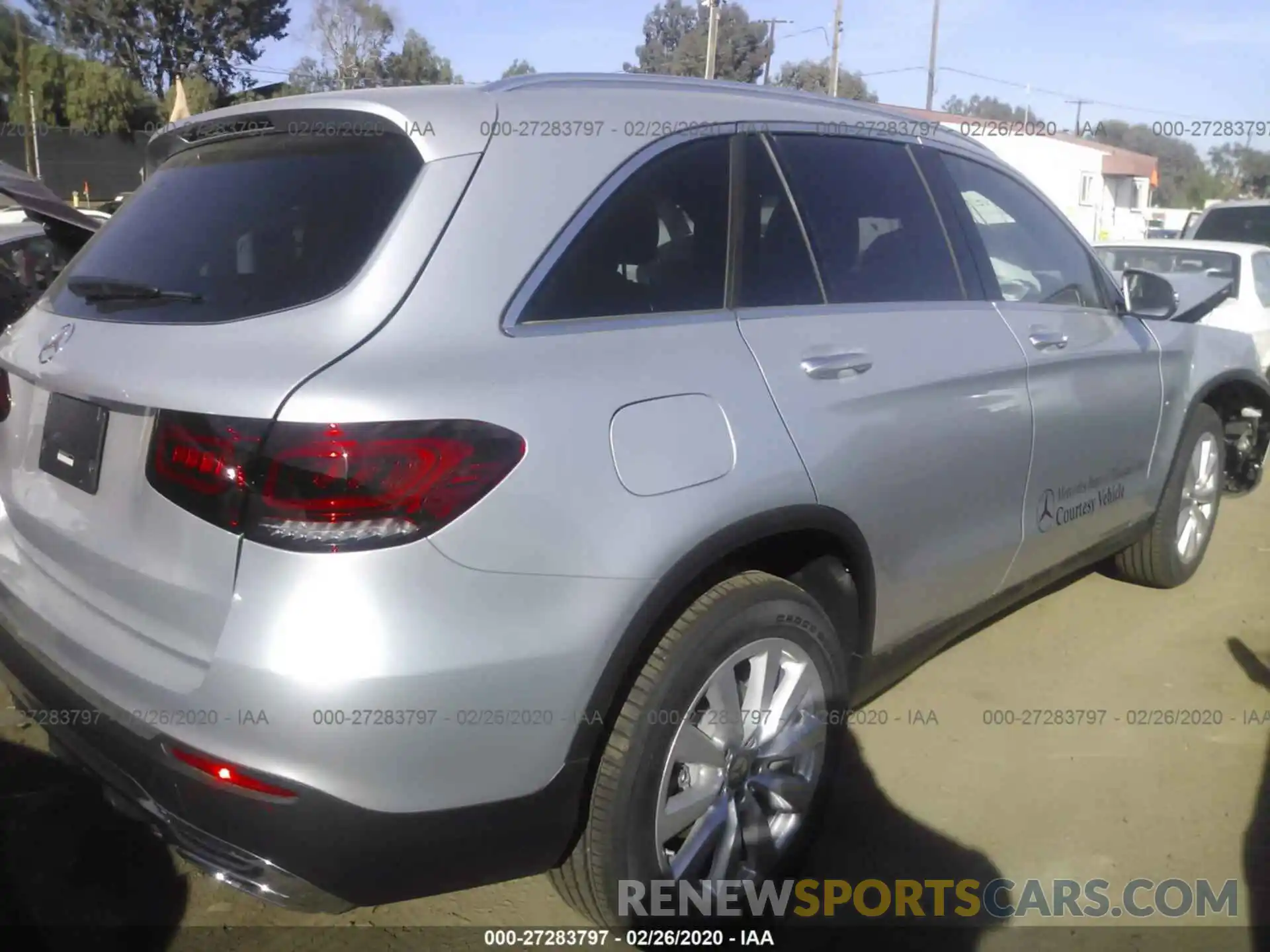 4 Photograph of a damaged car WDC0G8DB5LF673058 MERCEDES-BENZ GLC 2020