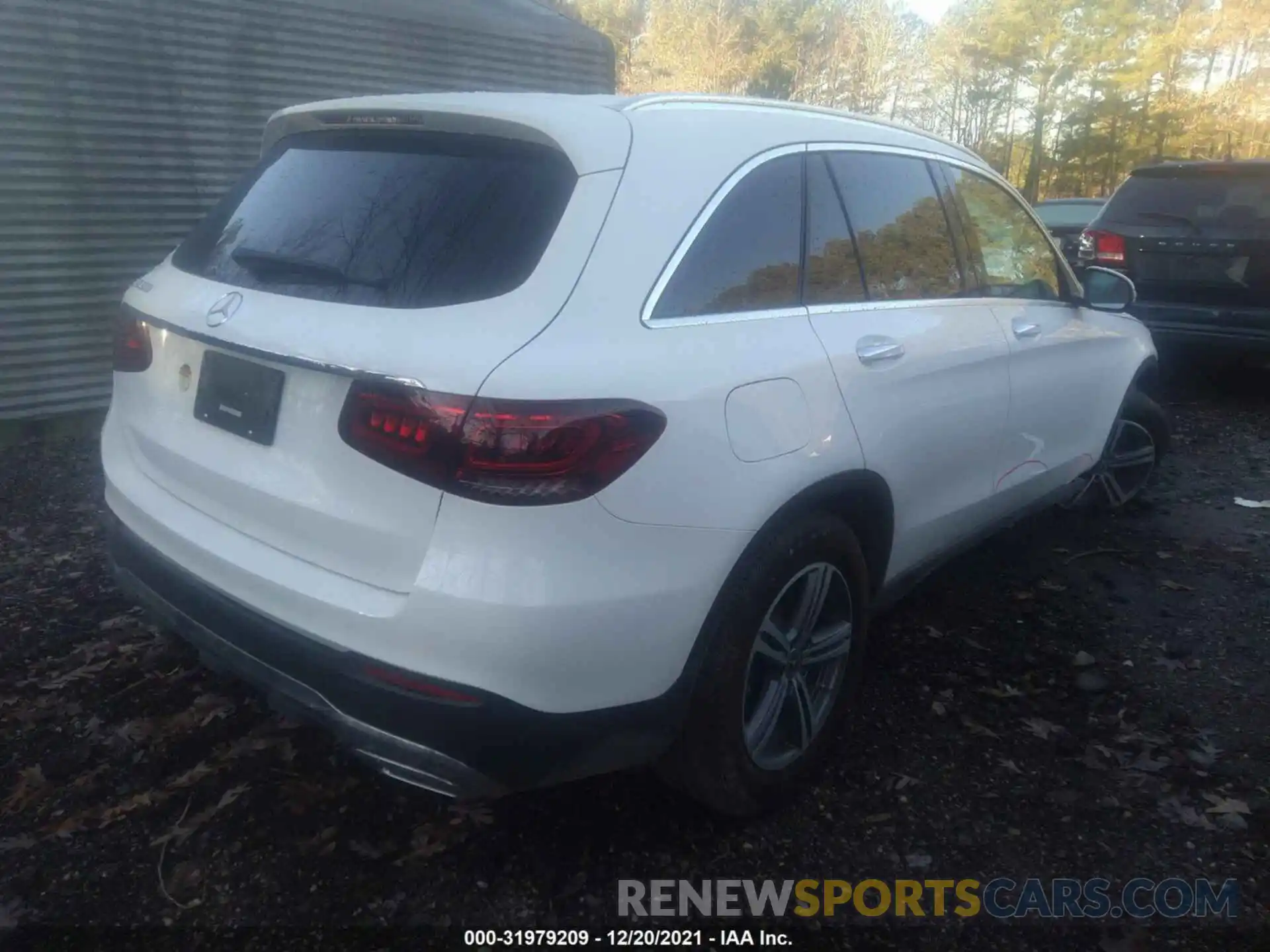 4 Photograph of a damaged car WDC0G8DB5LF755615 MERCEDES-BENZ GLC 2020