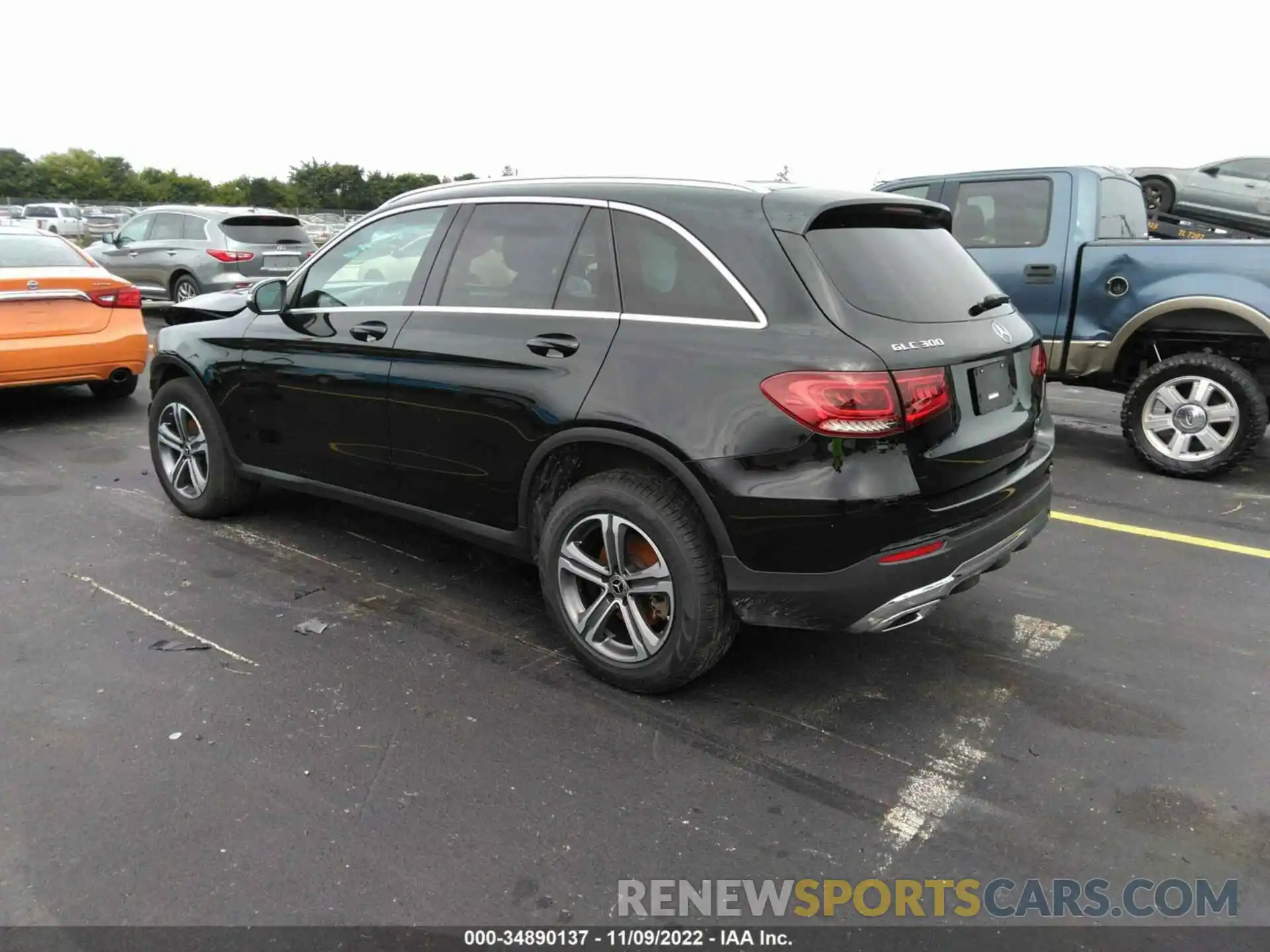 3 Photograph of a damaged car WDC0G8DB8LF724004 MERCEDES-BENZ GLC 2020