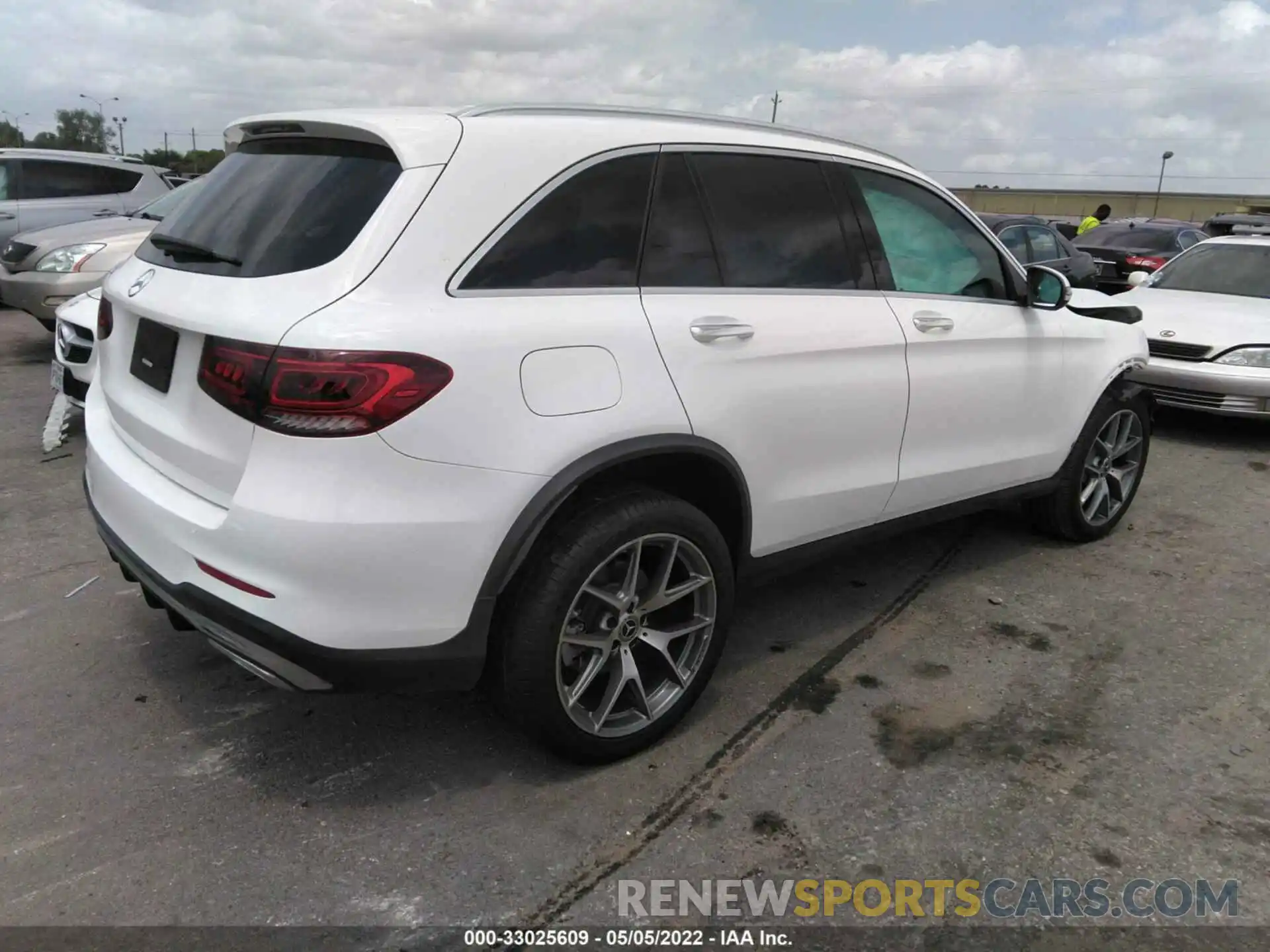 4 Photograph of a damaged car WDC0G8DB8LF735732 MERCEDES-BENZ GLC 2020