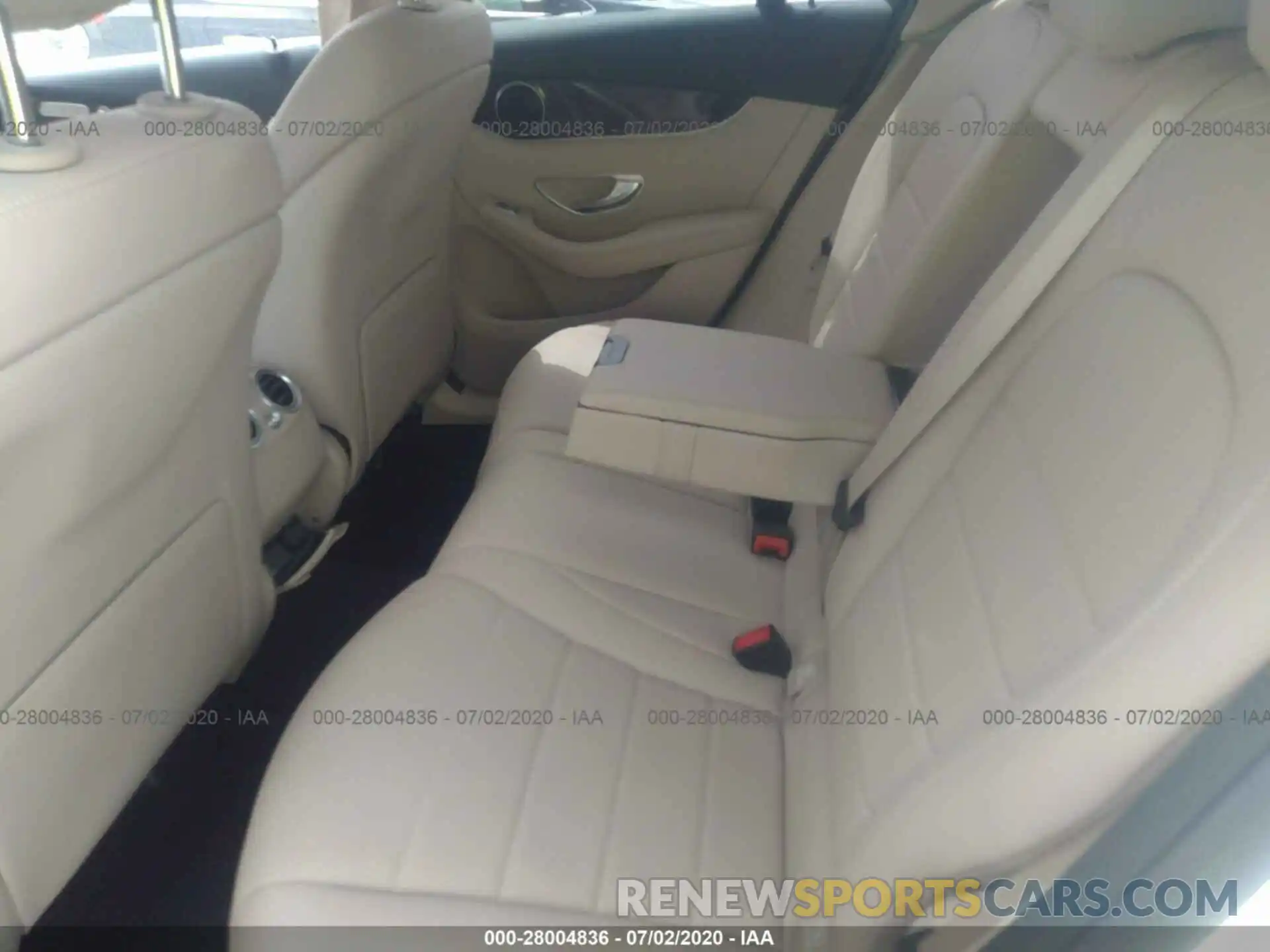 8 Photograph of a damaged car WDC0G8DB9LF727185 MERCEDES-BENZ GLC 2020