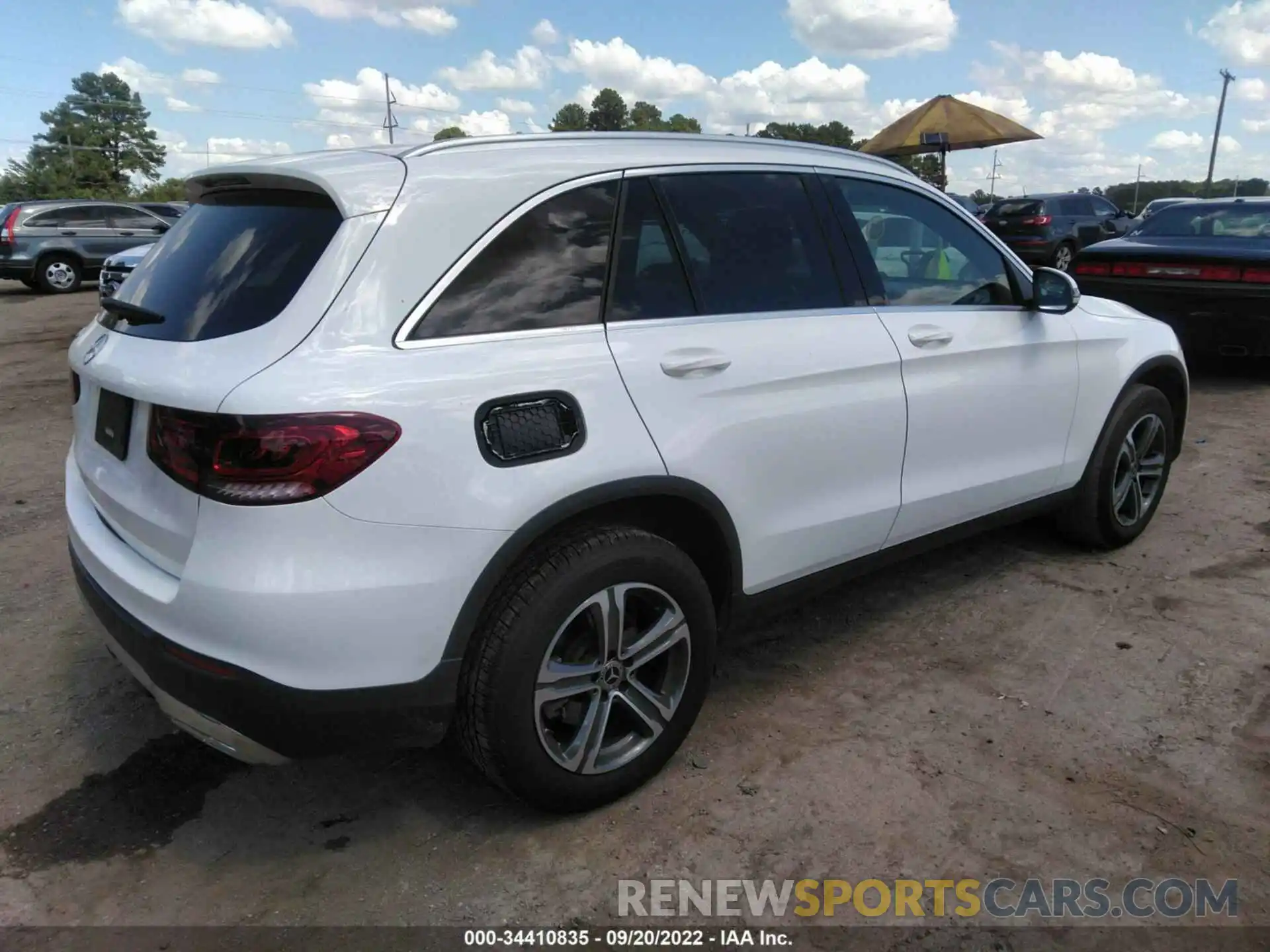 4 Photograph of a damaged car WDC0G8DBXLF740236 MERCEDES-BENZ GLC 2020