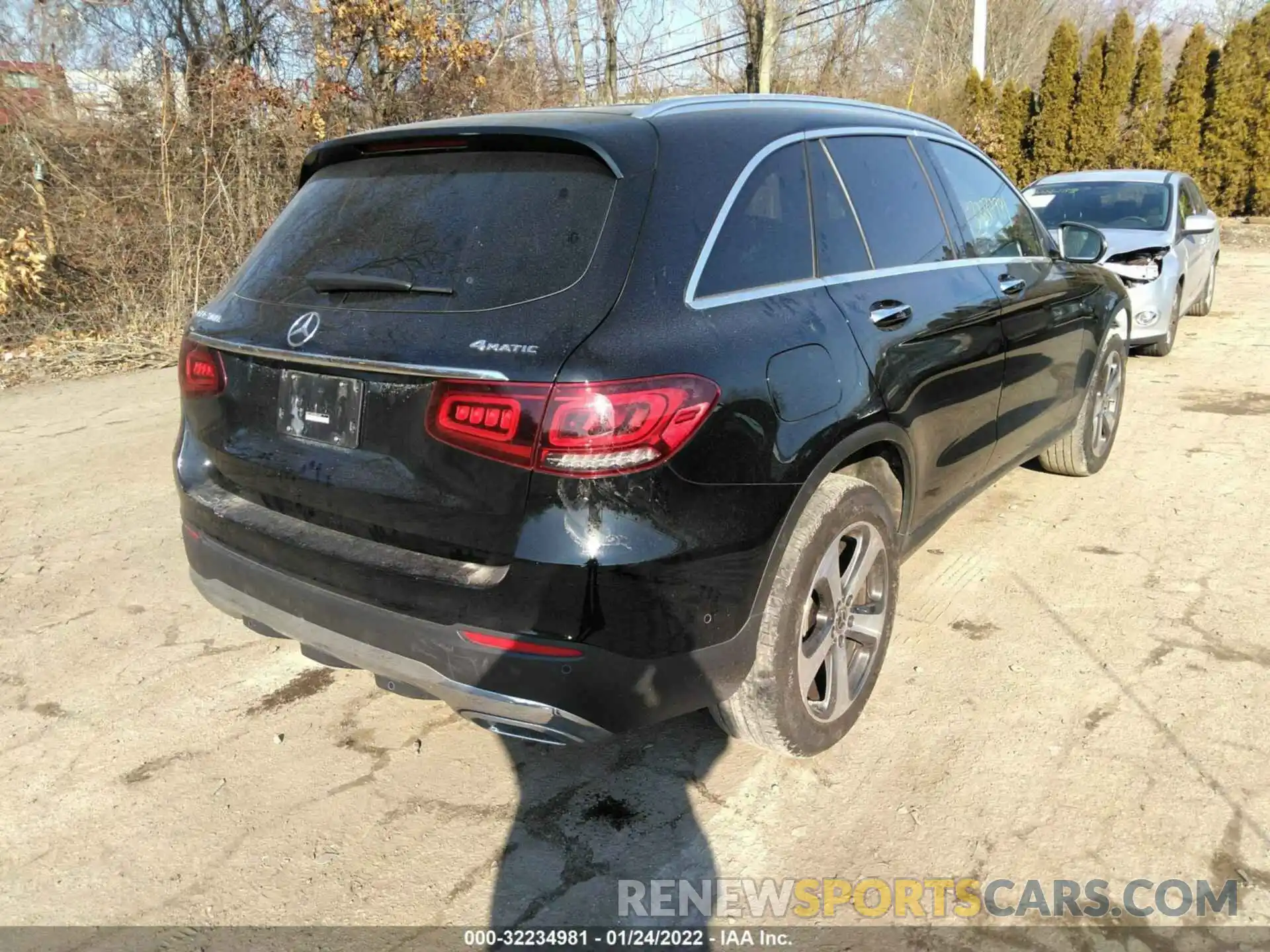 4 Photograph of a damaged car WDC0G8EB0LF690445 MERCEDES-BENZ GLC 2020