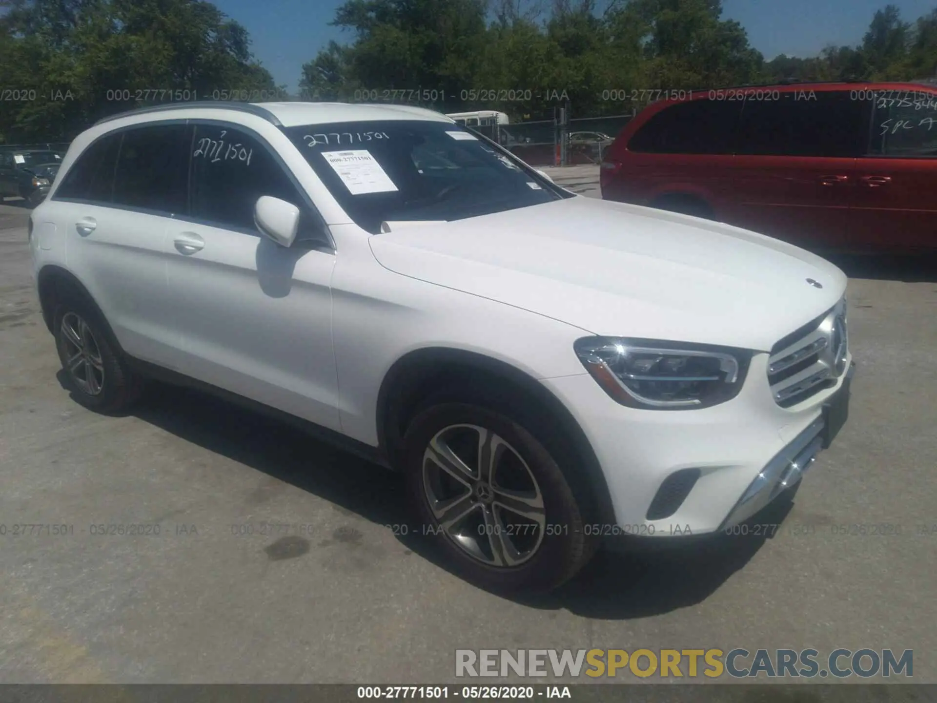 1 Photograph of a damaged car WDC0G8EB0LF715831 MERCEDES-BENZ GLC 2020