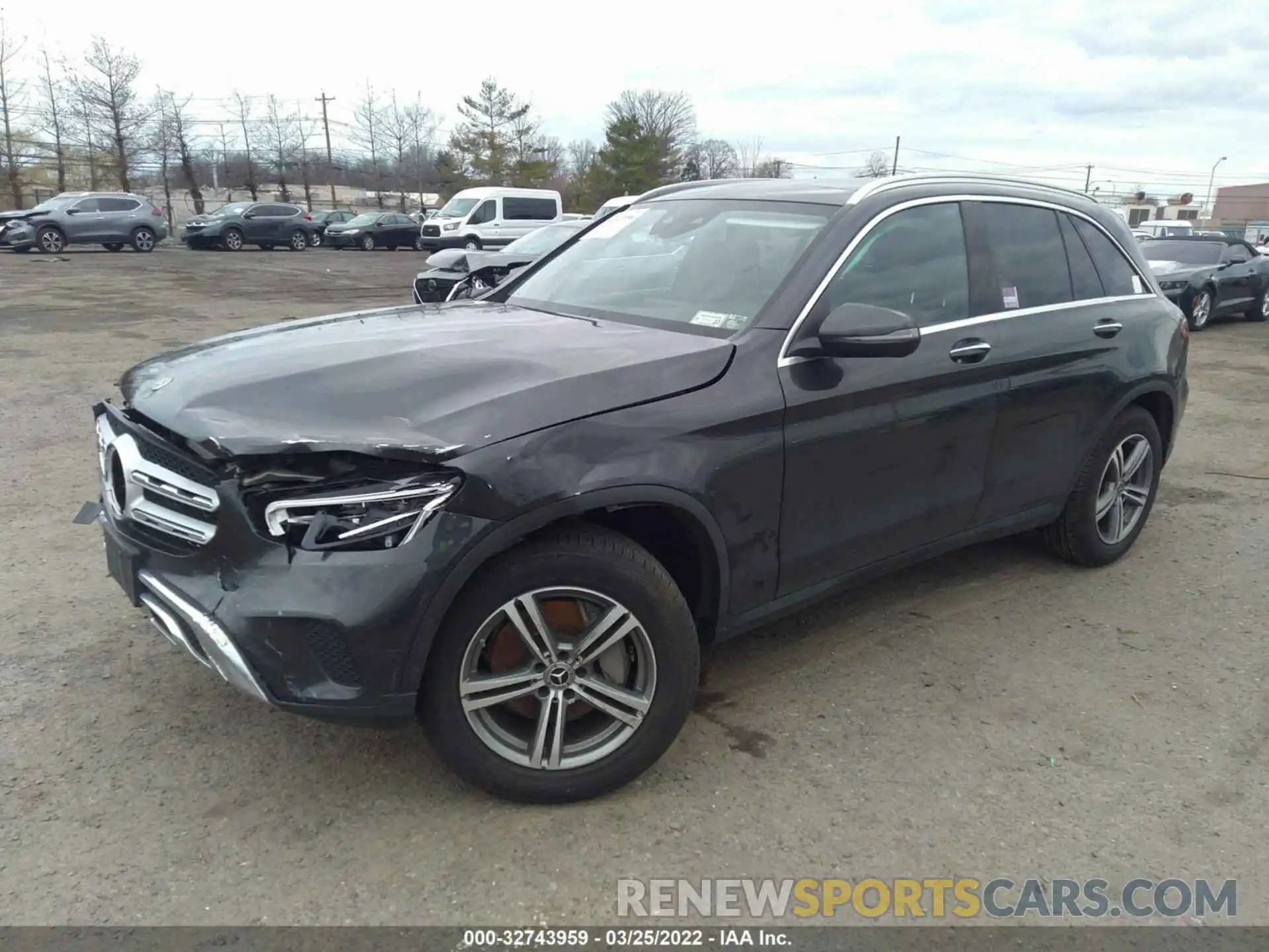 2 Photograph of a damaged car WDC0G8EB1LF710086 MERCEDES-BENZ GLC 2020