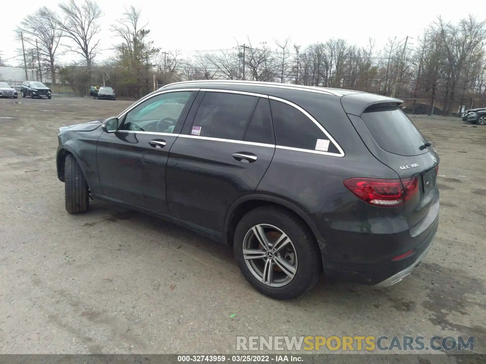 3 Photograph of a damaged car WDC0G8EB1LF710086 MERCEDES-BENZ GLC 2020