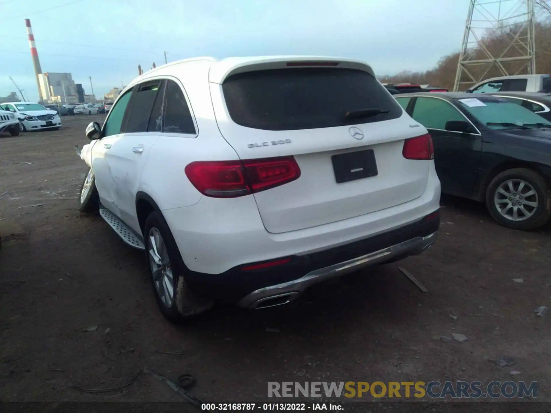 3 Photograph of a damaged car WDC0G8EB2LF684629 MERCEDES-BENZ GLC 2020