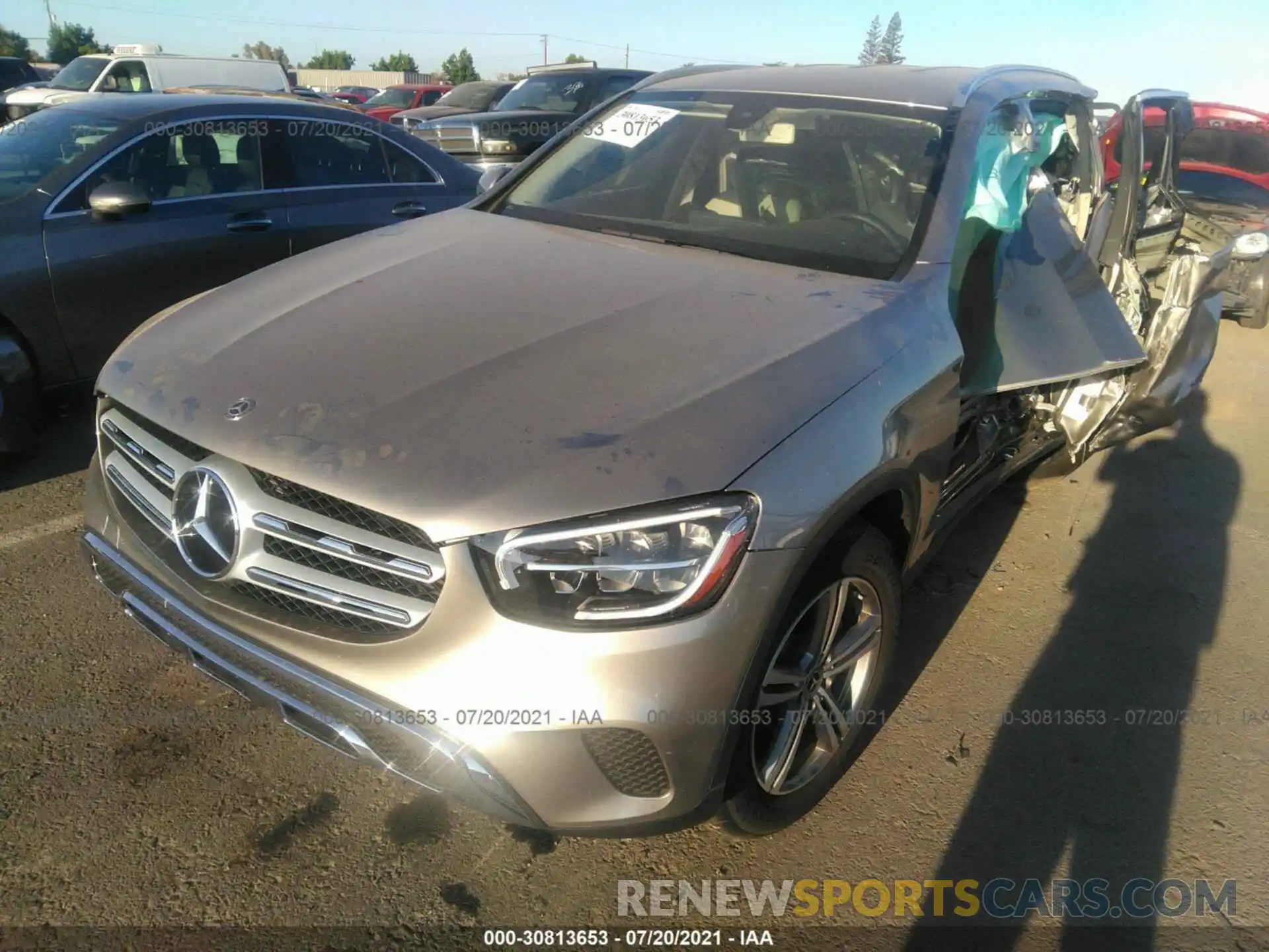 2 Photograph of a damaged car WDC0G8EB4LF706811 MERCEDES-BENZ GLC 2020