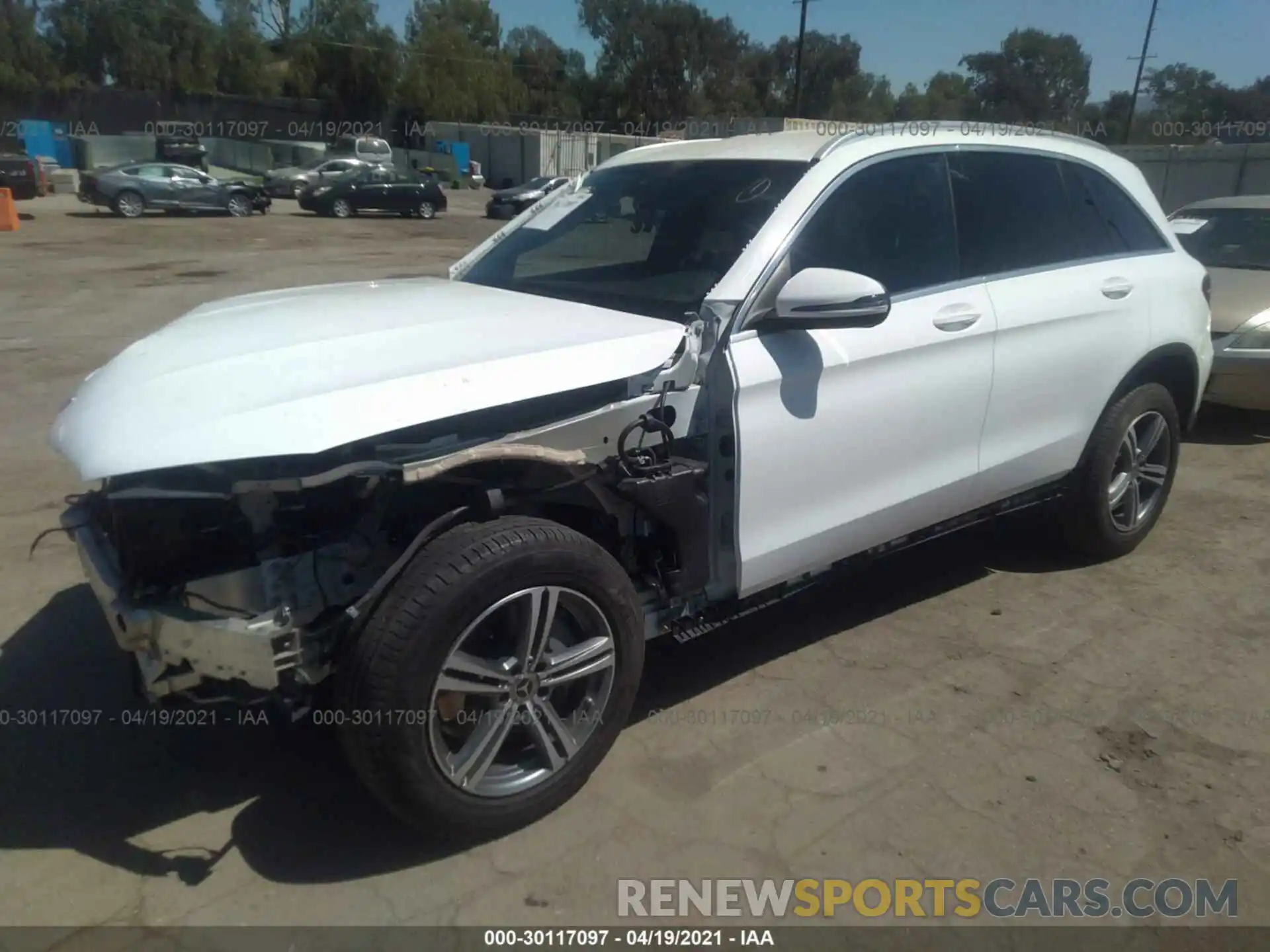 2 Photograph of a damaged car WDC0G8EB6LF715137 MERCEDES-BENZ GLC 2020