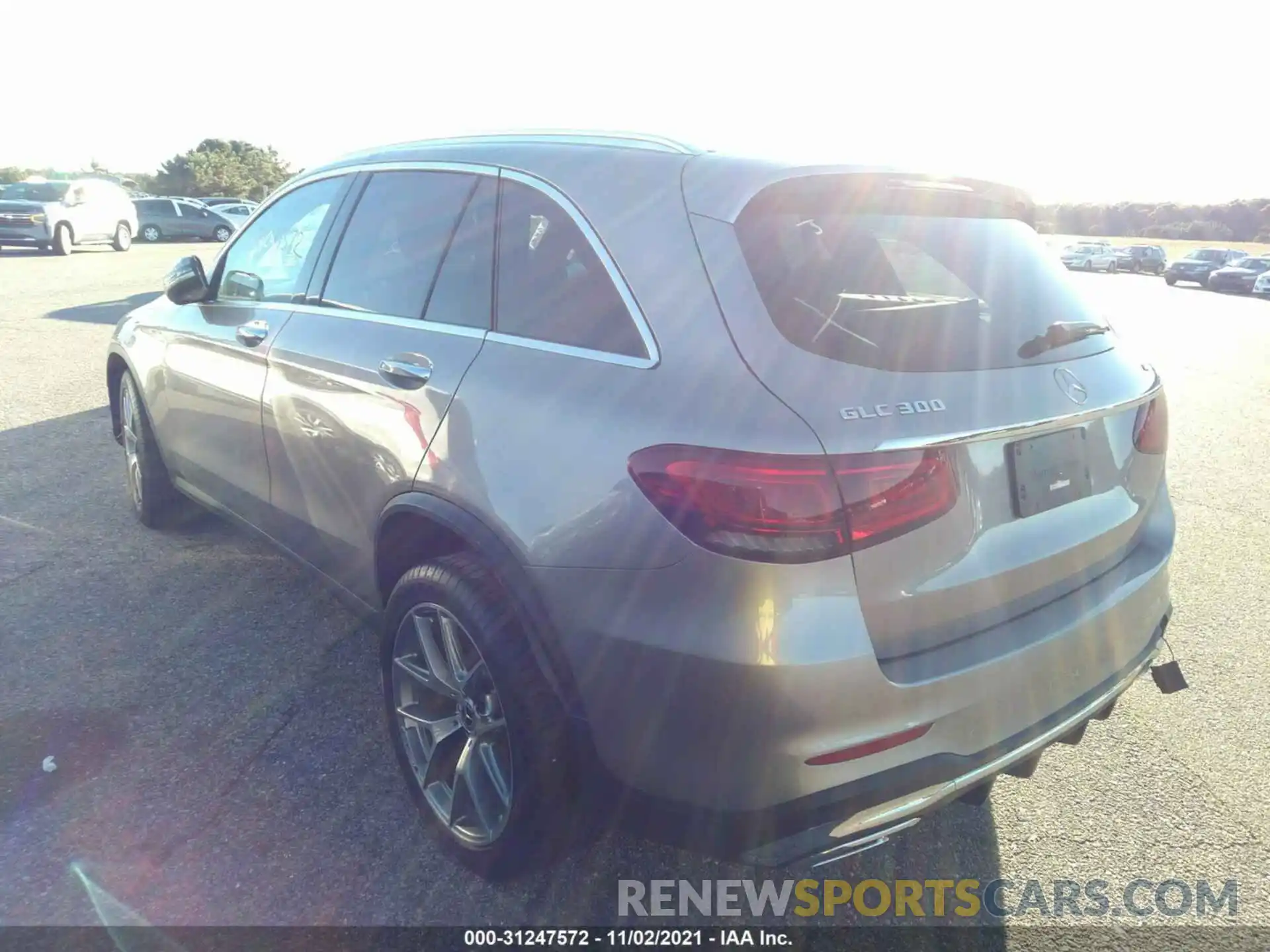 3 Photograph of a damaged car WDC0G8EBXLF691165 MERCEDES-BENZ GLC 2020