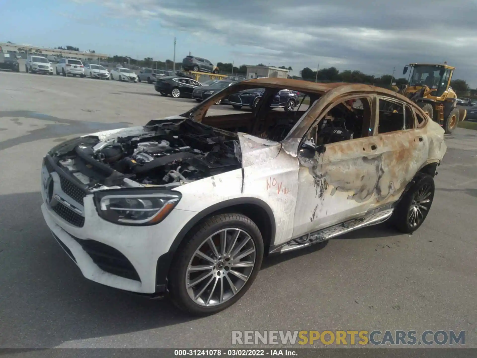 2 Photograph of a damaged car WDC0J8EB1LF686356 MERCEDES-BENZ GLC 2020