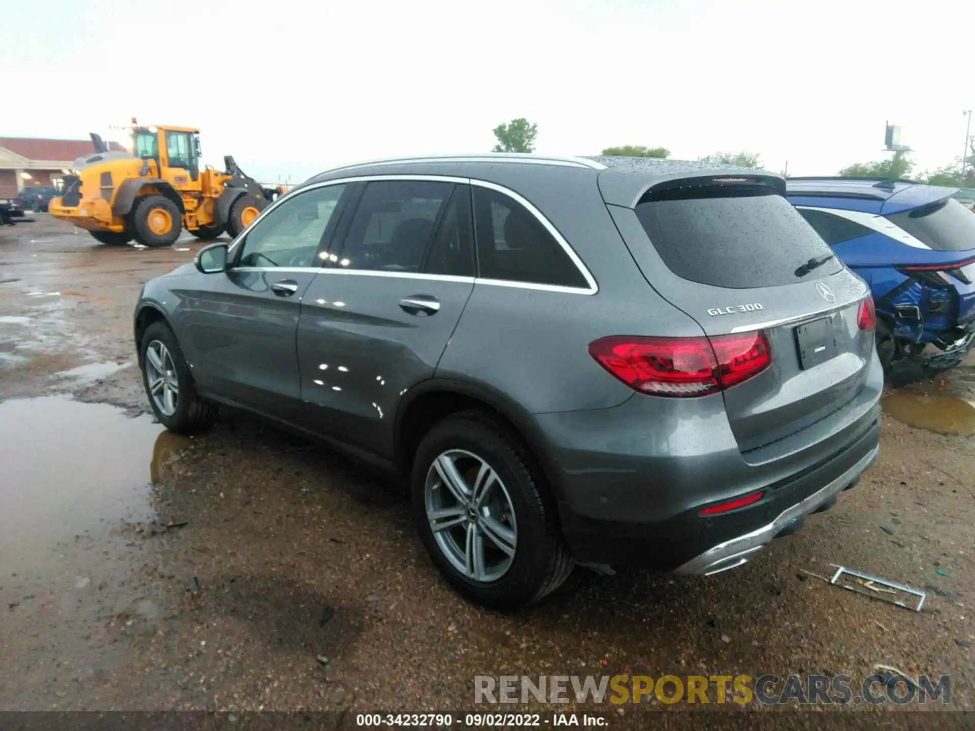 3 Photograph of a damaged car W1N0G8DB5MV272860 MERCEDES-BENZ GLC 2021