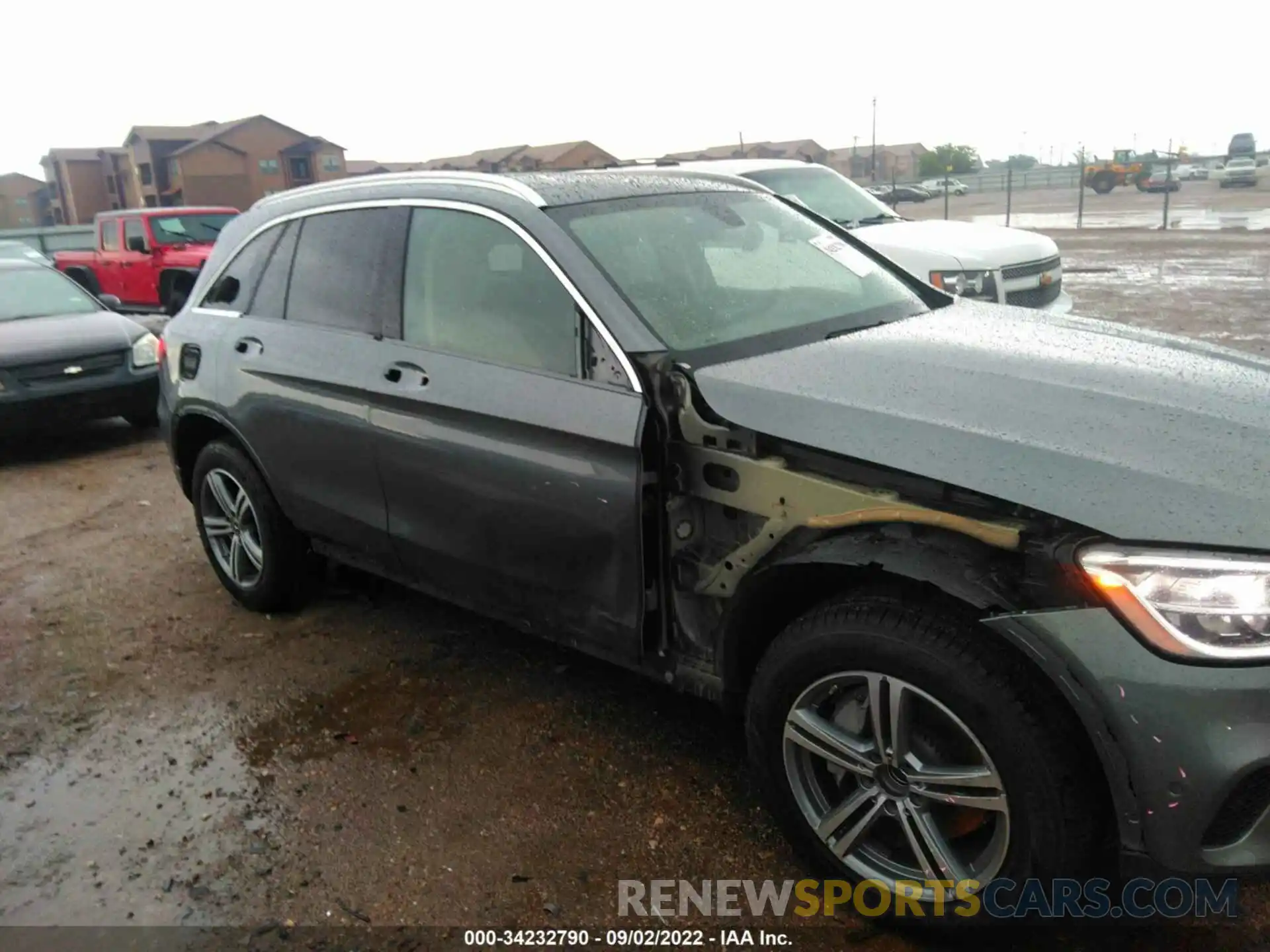 6 Photograph of a damaged car W1N0G8DB5MV272860 MERCEDES-BENZ GLC 2021