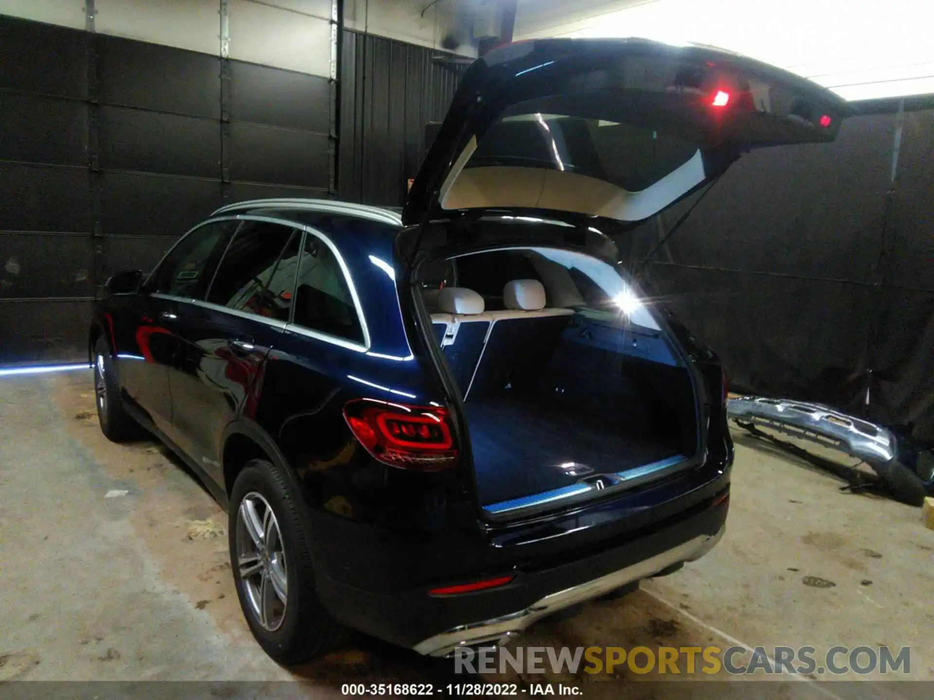 3 Photograph of a damaged car W1N0G8EB3MF878960 MERCEDES-BENZ GLC 2021