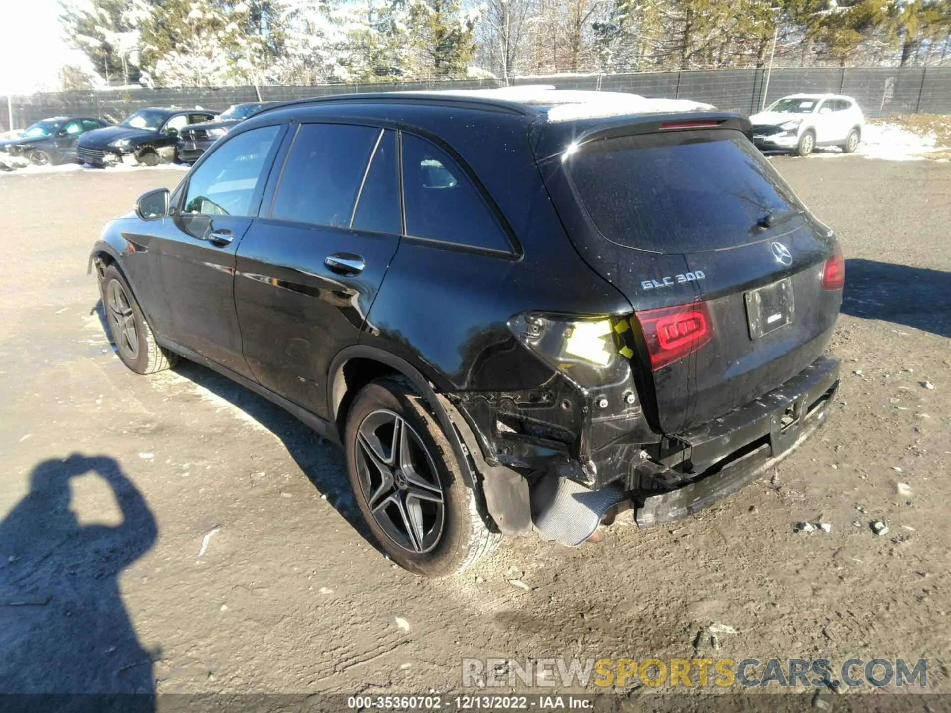 3 Photograph of a damaged car W1N0G8EB6MF885305 MERCEDES-BENZ GLC 2021