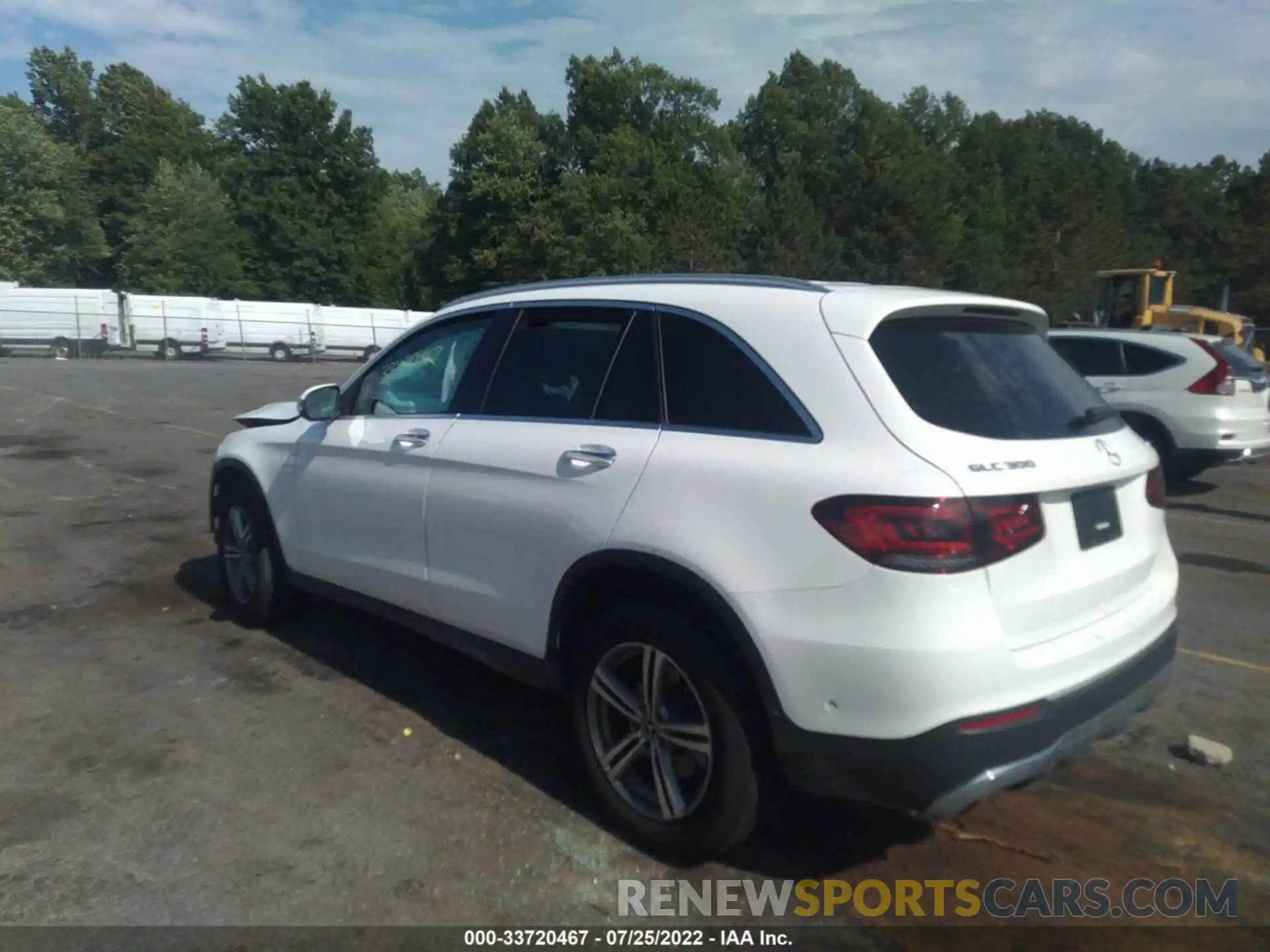 3 Photograph of a damaged car W1N0G8EB7MF960013 MERCEDES-BENZ GLC 2021