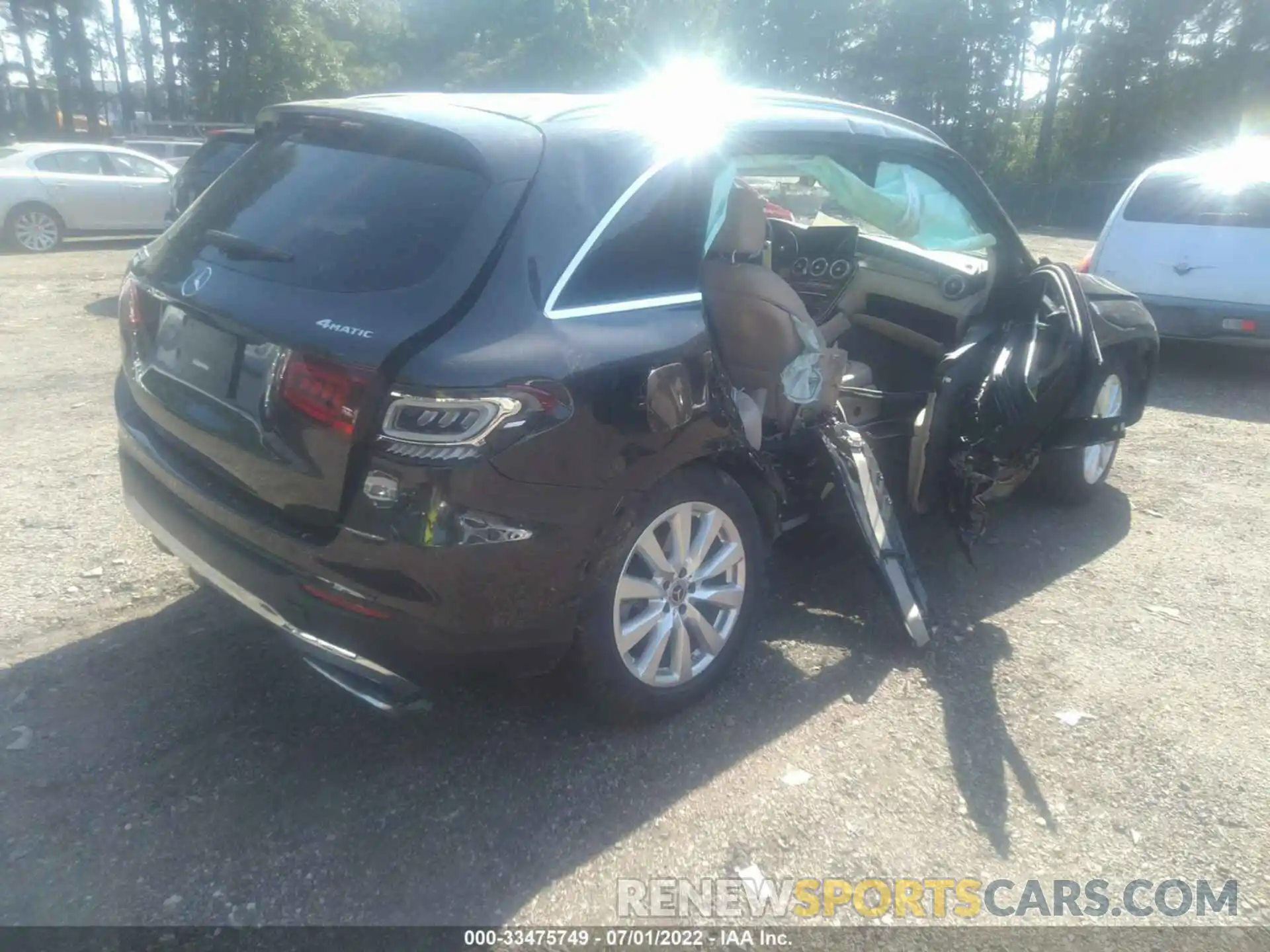 4 Photograph of a damaged car W1N0G8EB7MV310944 MERCEDES-BENZ GLC 2021