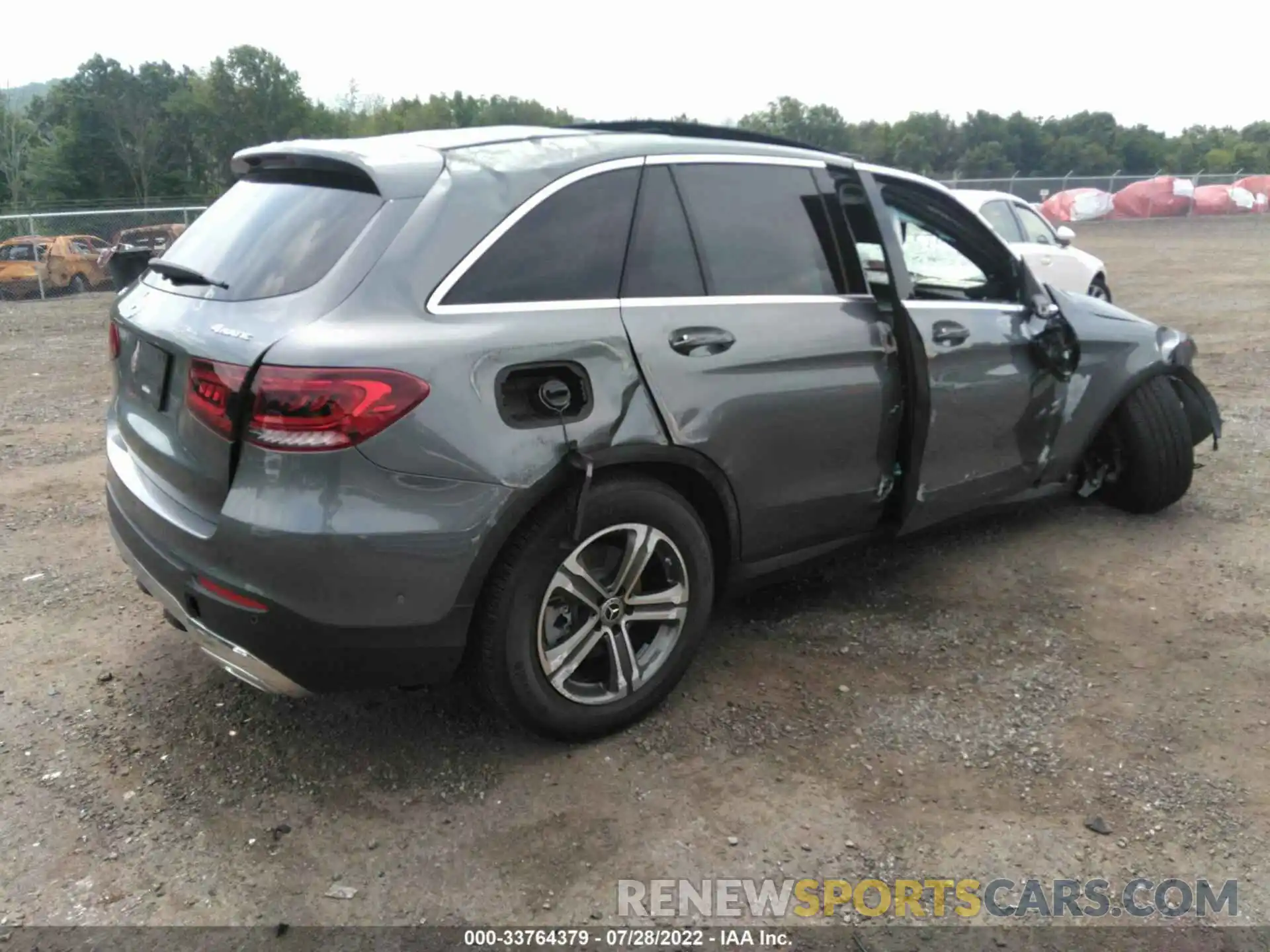 4 Photograph of a damaged car W1N0G8EB8MF949022 MERCEDES-BENZ GLC 2021