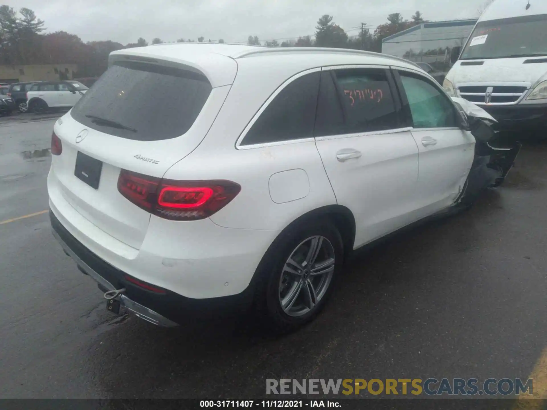 4 Photograph of a damaged car W1N0G8EB9MF975676 MERCEDES-BENZ GLC 2021