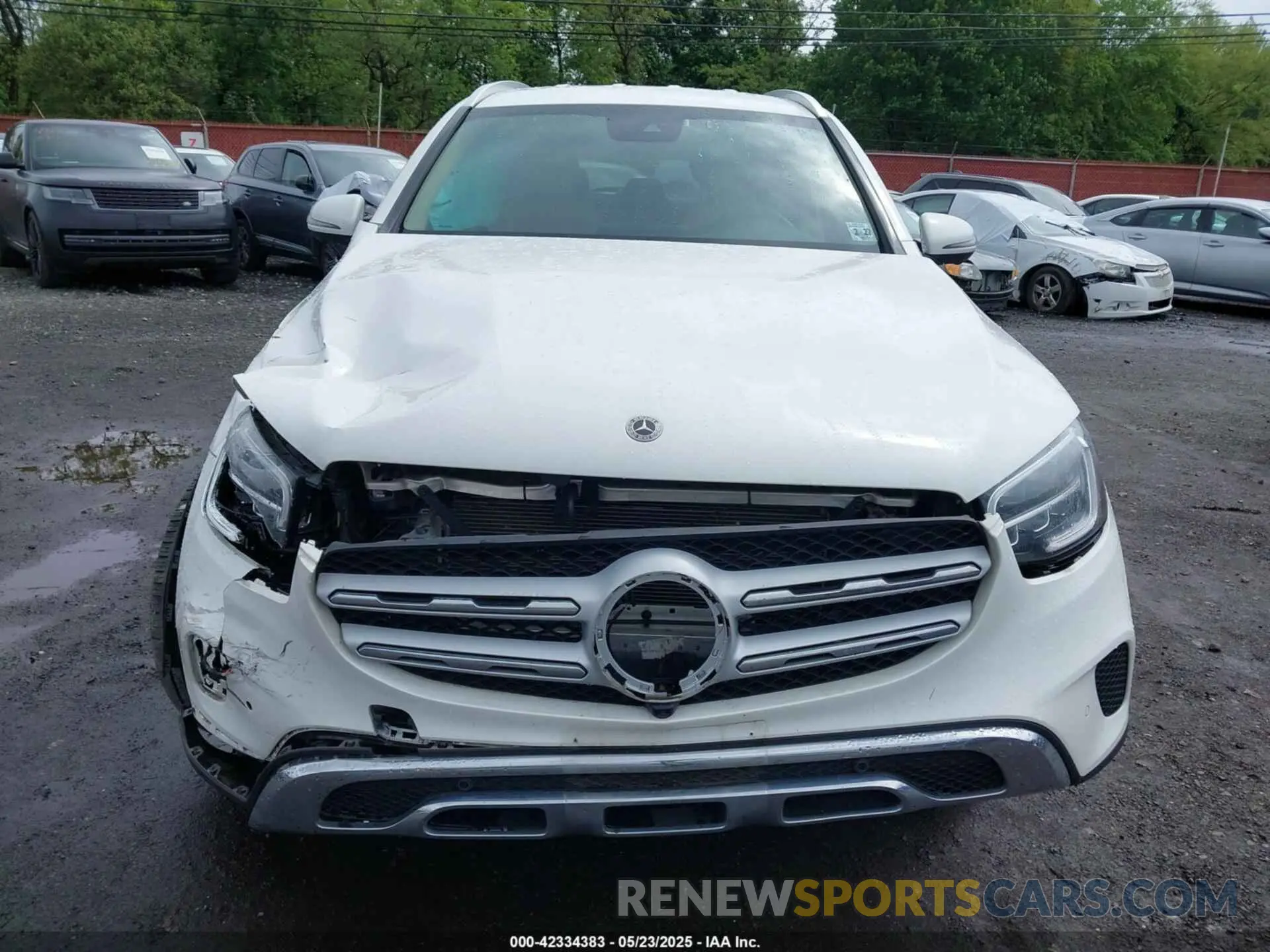 12 Photograph of a damaged car W1N0G8EB4NV342798 MERCEDES-BENZ GLC 2022