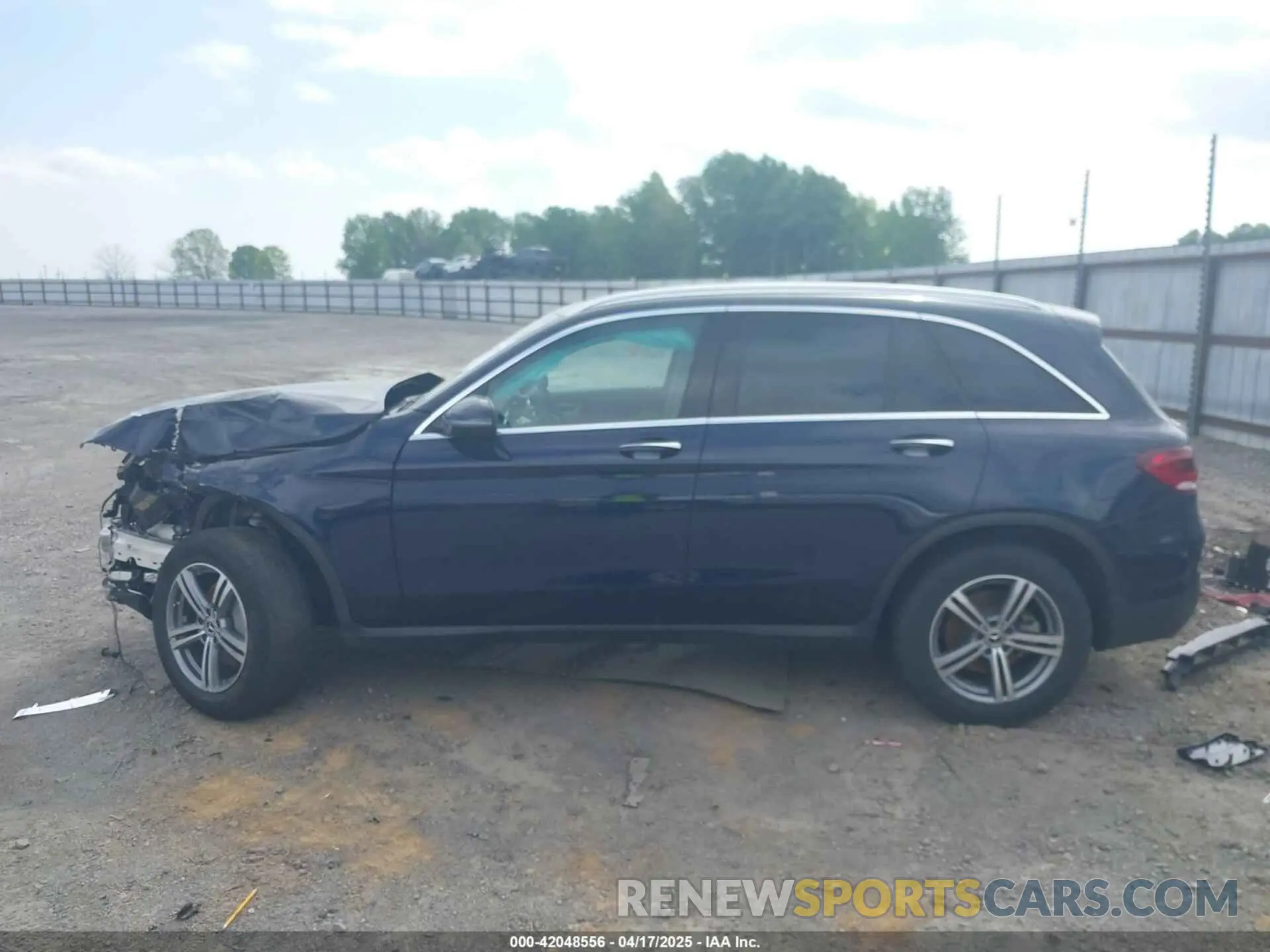 15 Photograph of a damaged car W1N0G8EBXNG118505 MERCEDES-BENZ GLC 2022