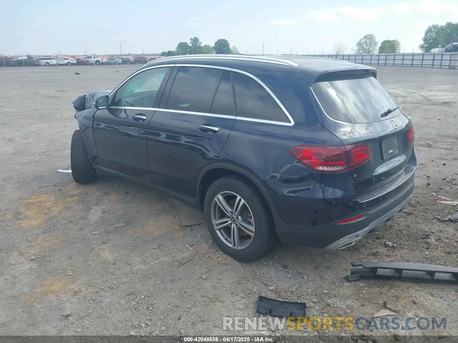 3 Photograph of a damaged car W1N0G8EBXNG118505 MERCEDES-BENZ GLC 2022