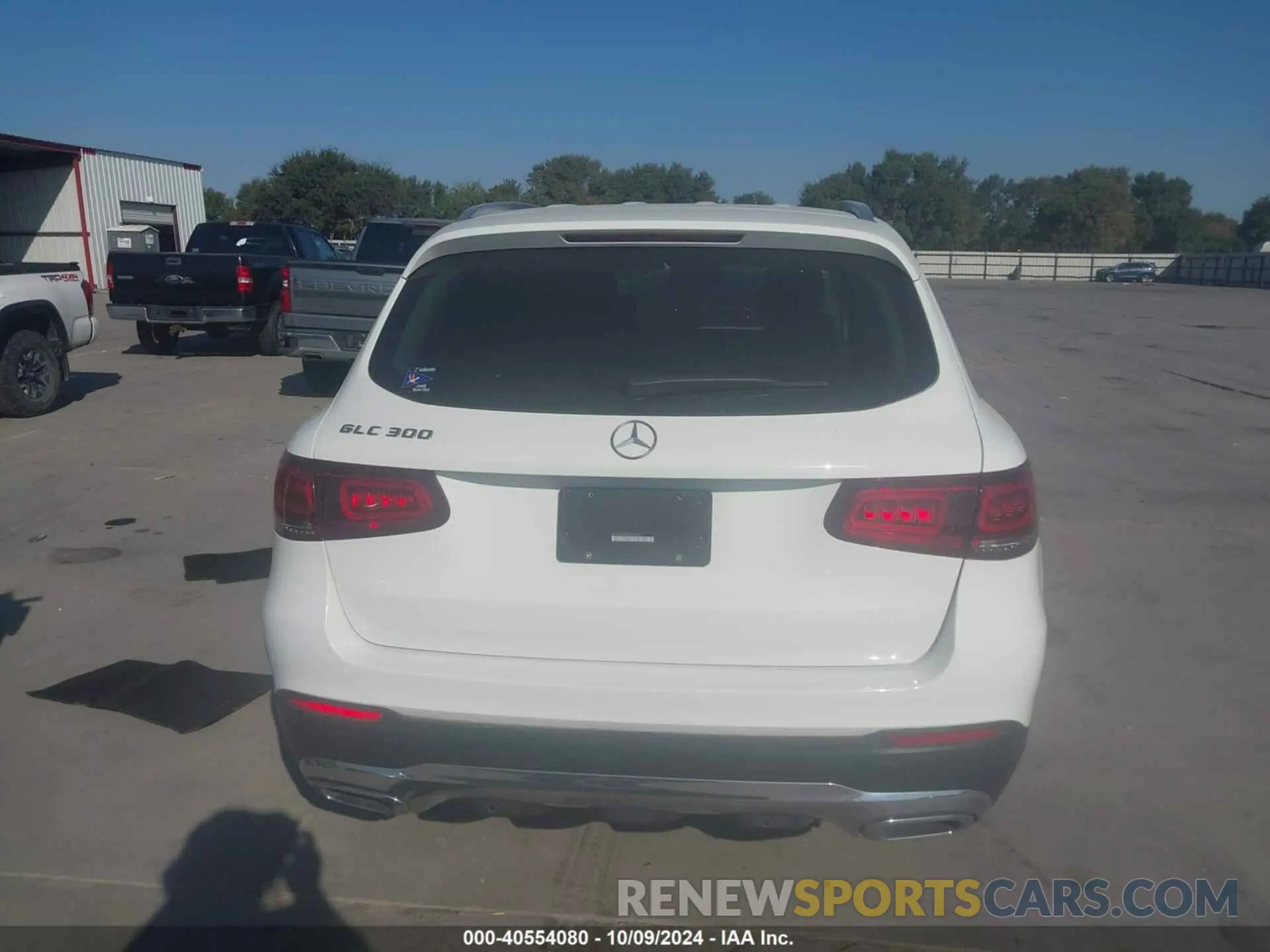 16 Photograph of a damaged car w1n0g8db4nv394532 MERCEDES-BENZ GLC 2022