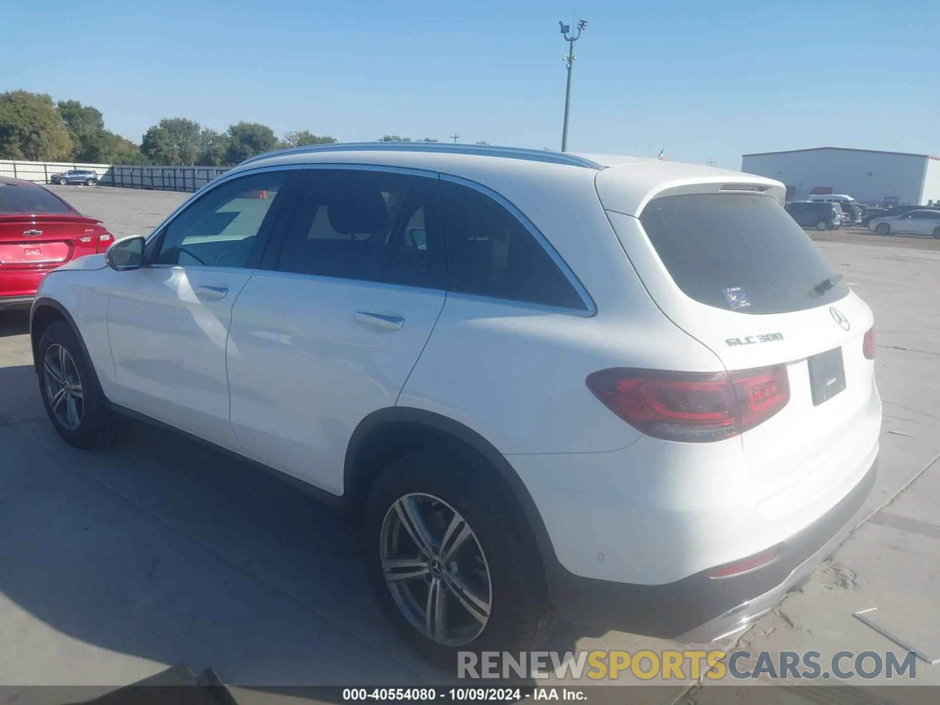 3 Photograph of a damaged car w1n0g8db4nv394532 MERCEDES-BENZ GLC 2022