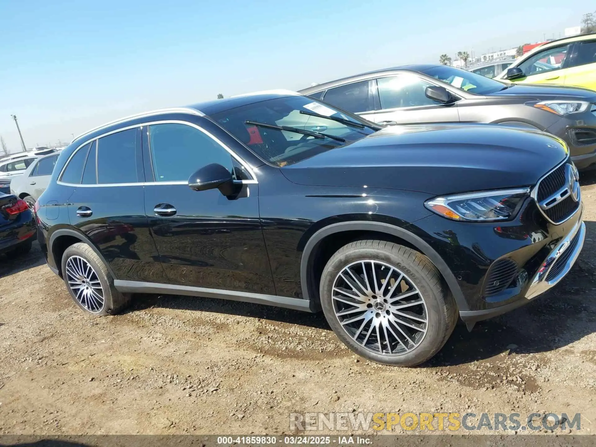 13 Photograph of a damaged car W1NKM4HB2RF190431 MERCEDES-BENZ GLC 2024