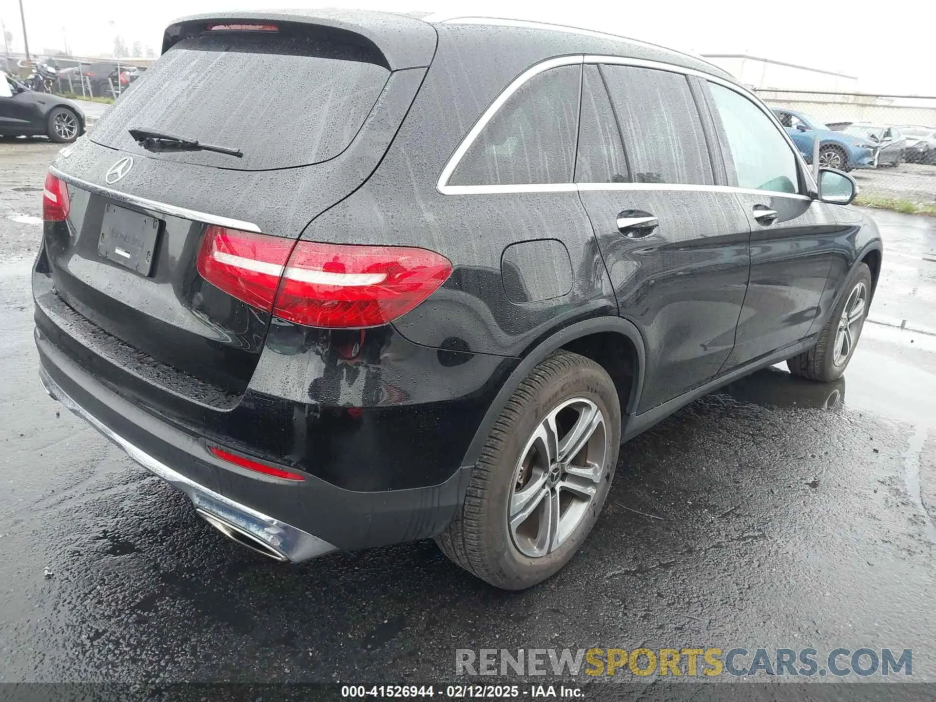4 Photograph of a damaged car WDC0G4JB0K1002471 MERCEDES-BENZ GLC 300 2019