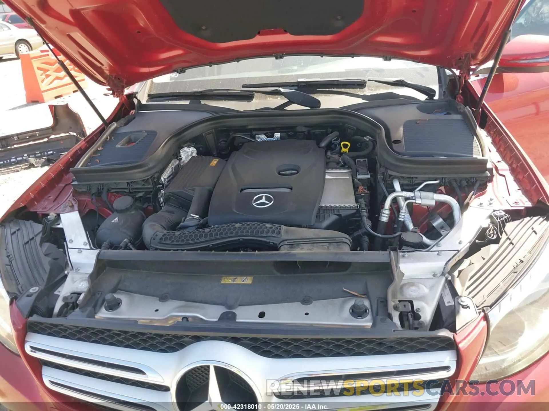 10 Photograph of a damaged car WDC0G4JB0KF657118 MERCEDES-BENZ GLC 300 2019