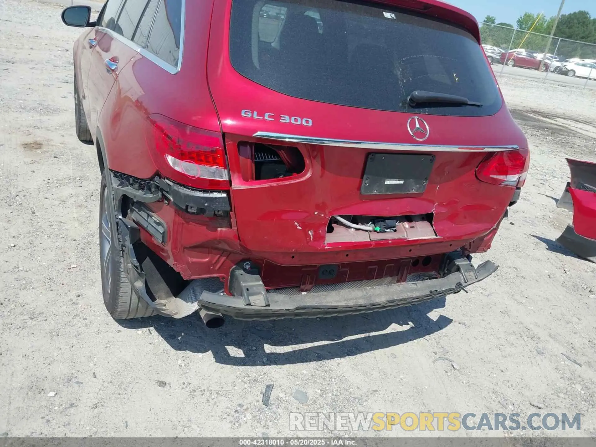 6 Photograph of a damaged car WDC0G4JB0KF657118 MERCEDES-BENZ GLC 300 2019