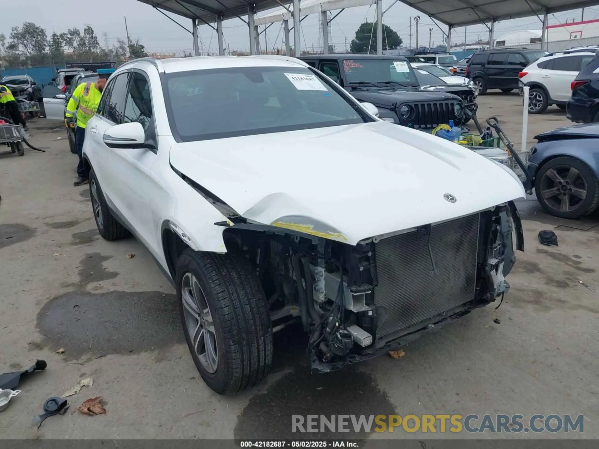 1 Photograph of a damaged car WDC0G4JB0KF669334 MERCEDES-BENZ GLC 300 2019