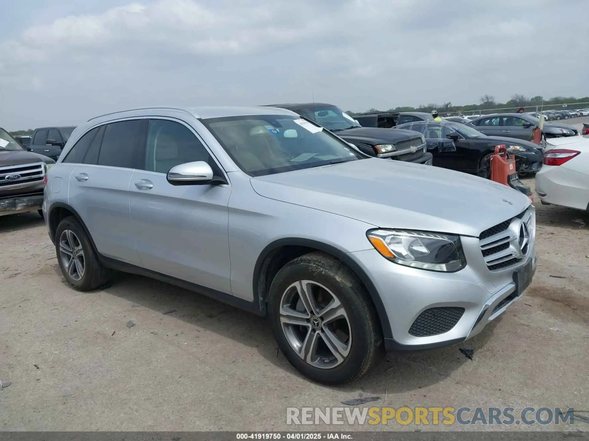 1 Photograph of a damaged car WDC0G4JB1KF655457 MERCEDES-BENZ GLC 300 2019