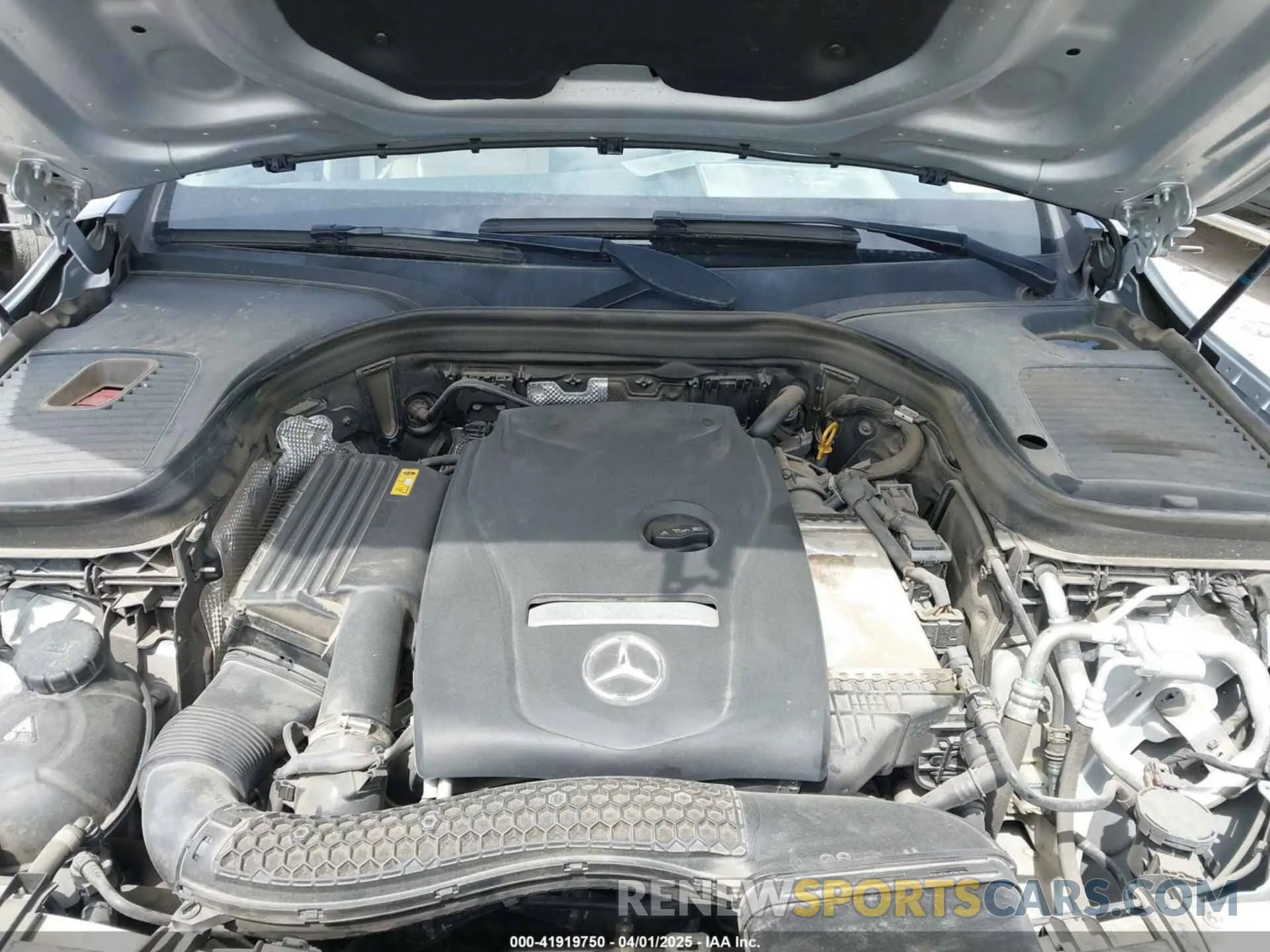 10 Photograph of a damaged car WDC0G4JB1KF655457 MERCEDES-BENZ GLC 300 2019
