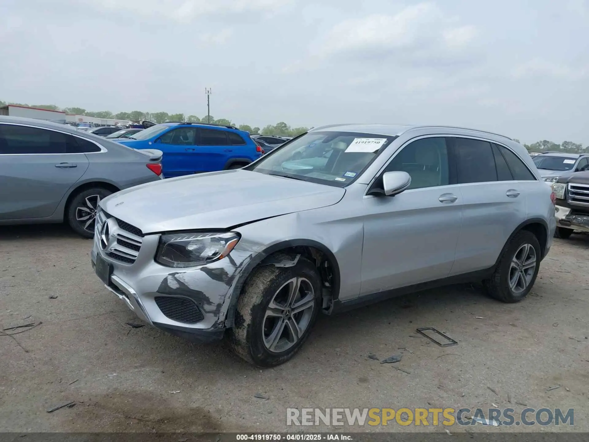 2 Photograph of a damaged car WDC0G4JB1KF655457 MERCEDES-BENZ GLC 300 2019