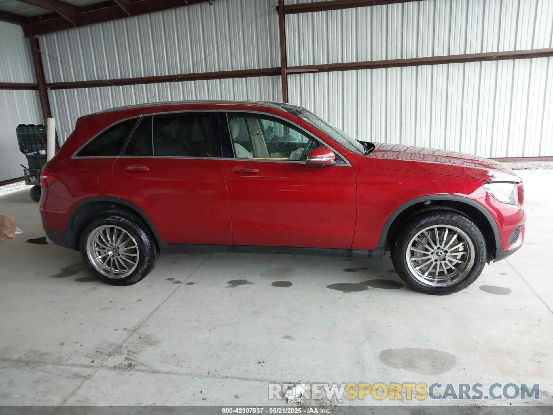 13 Photograph of a damaged car WDC0G4JB1KV139959 MERCEDES-BENZ GLC 300 2019