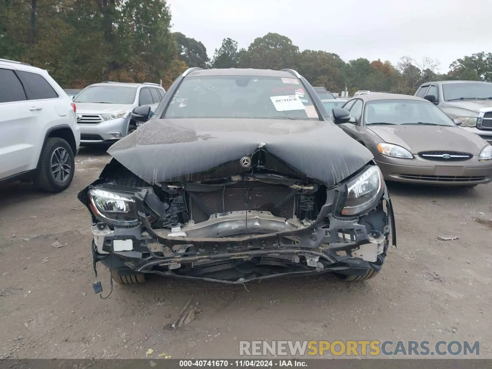 12 Photograph of a damaged car WDC0G4JB1KV161461 MERCEDES-BENZ GLC 300 2019