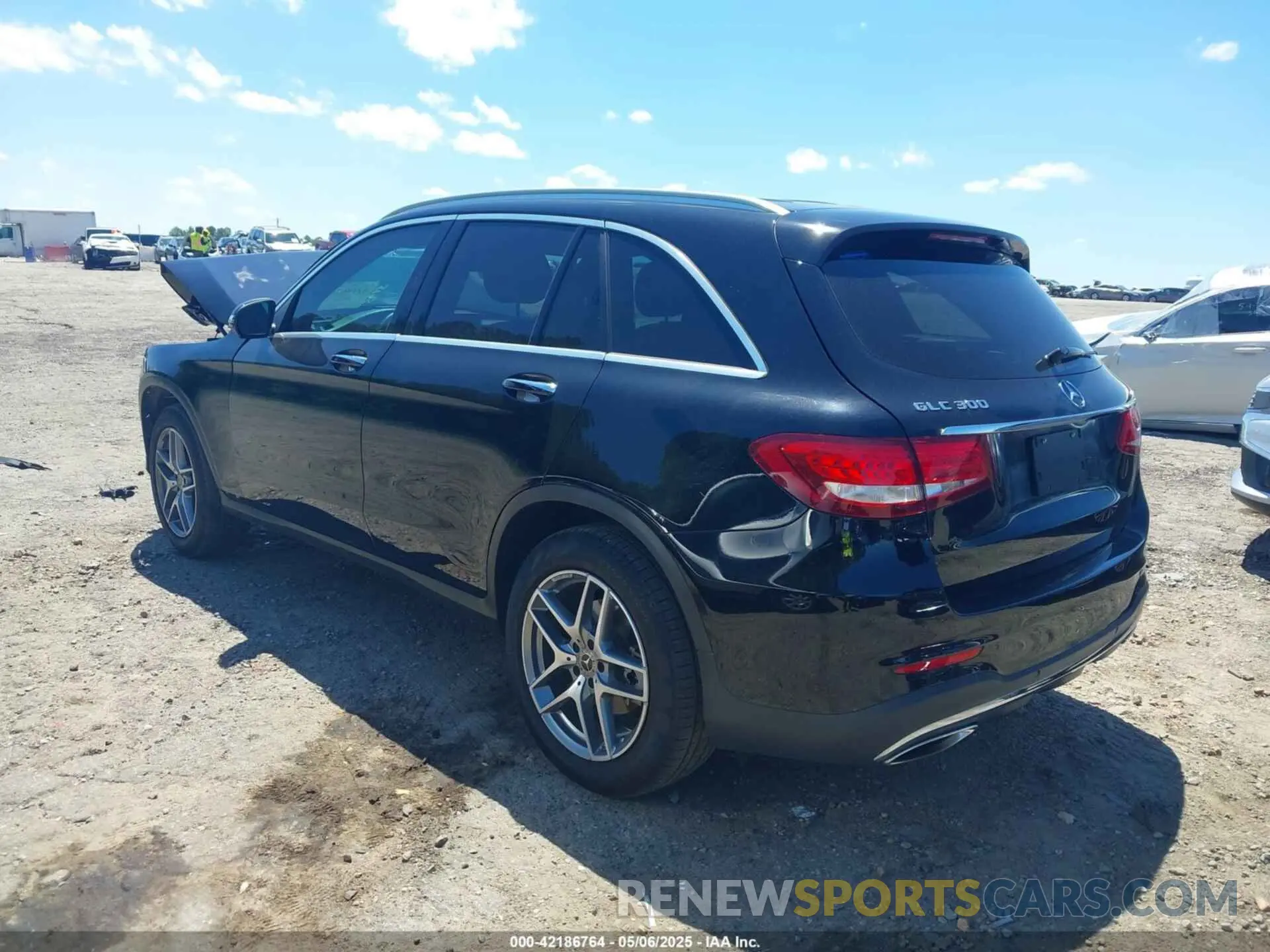 3 Photograph of a damaged car WDC0G4JB2KV126704 MERCEDES-BENZ GLC 300 2019