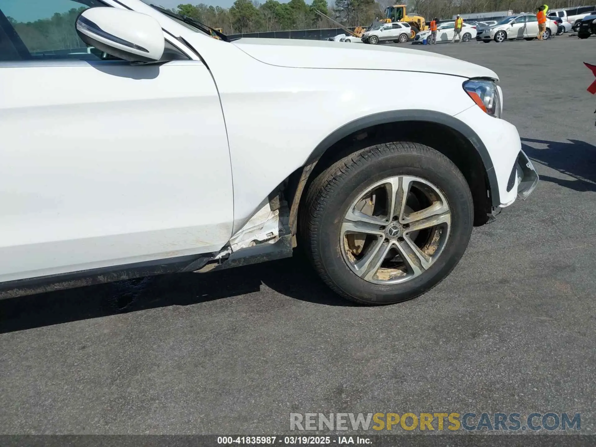 21 Photograph of a damaged car WDC0G4JB3KV150851 MERCEDES-BENZ GLC 300 2019