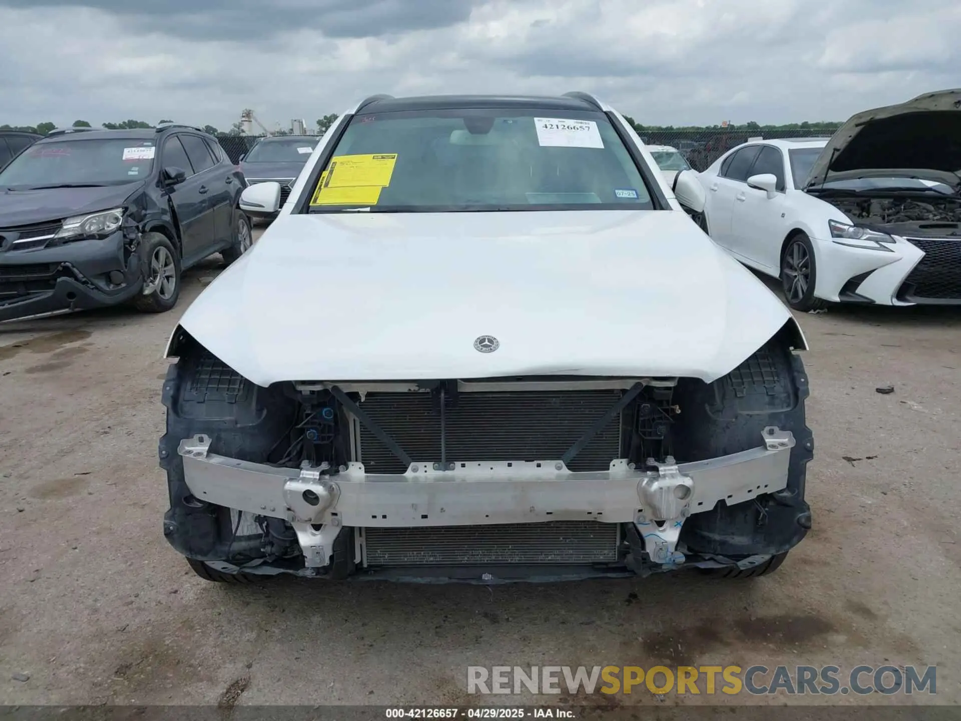 12 Photograph of a damaged car WDC0G4JB4KF590524 MERCEDES-BENZ GLC 300 2019