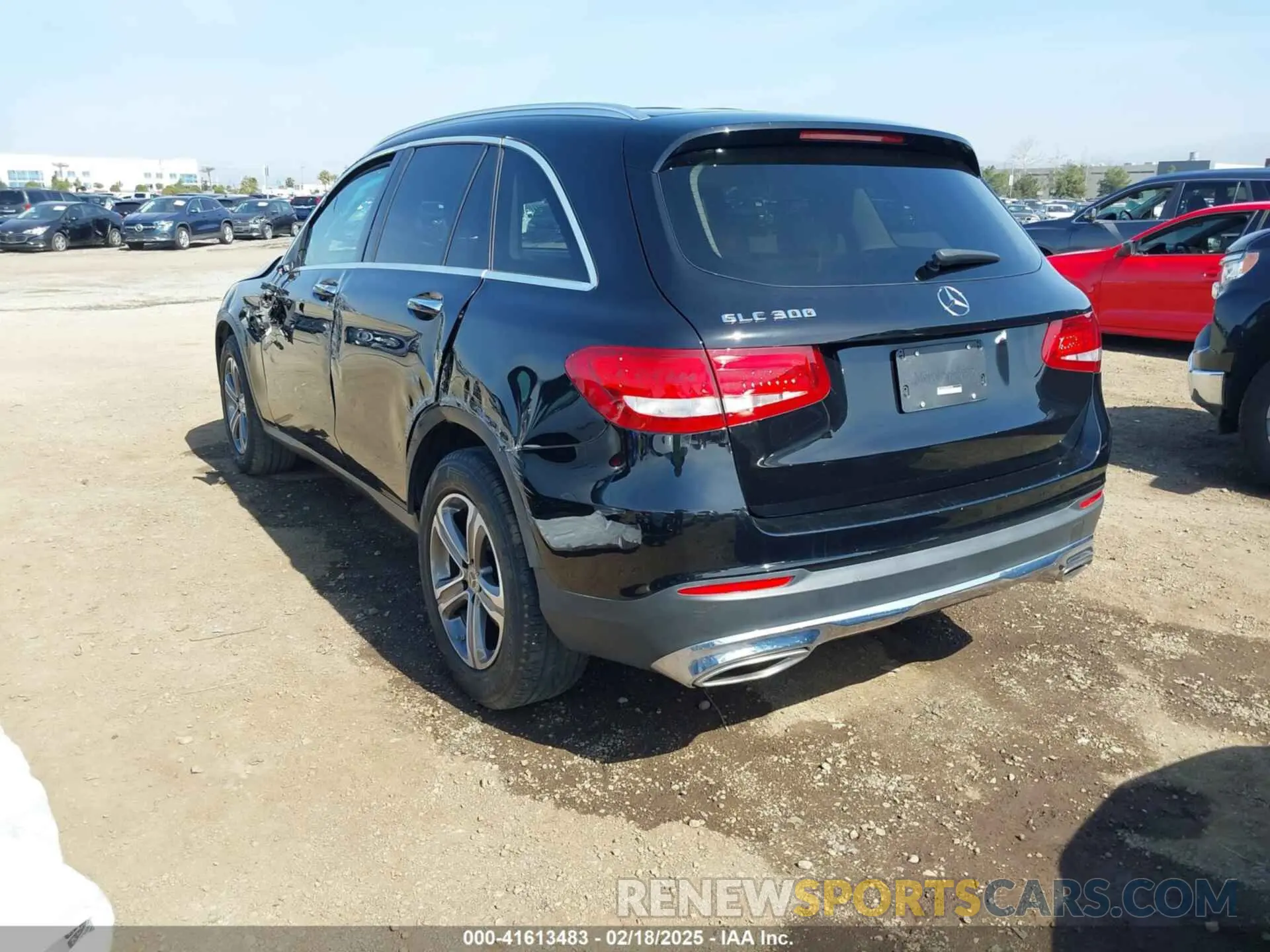 3 Photograph of a damaged car WDC0G4JB4KF590720 MERCEDES-BENZ GLC 300 2019